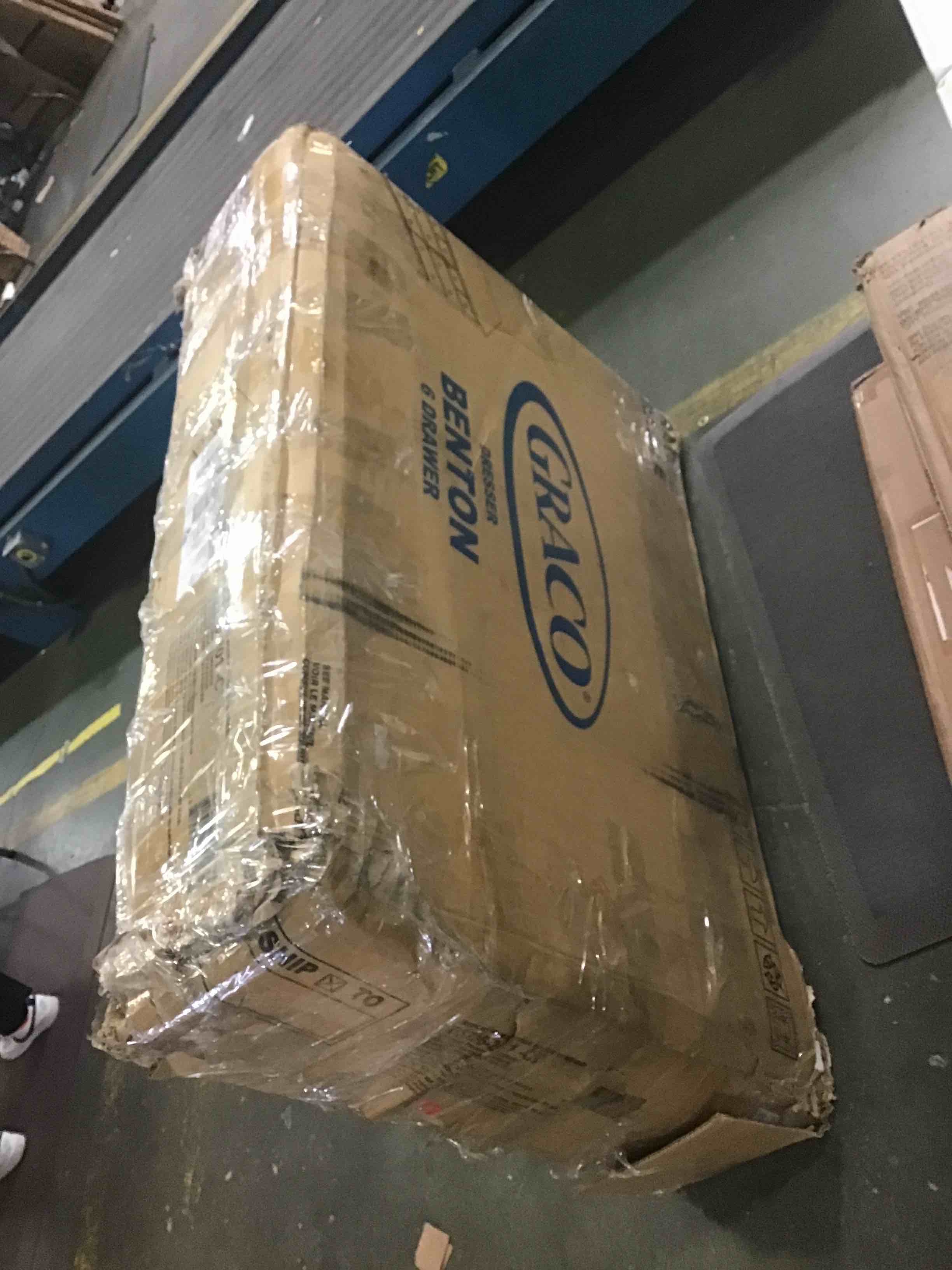 https://s3.amazonaws.com/lotting-images-prod/bidfta/YEL5330057_1691086306581.jpeg