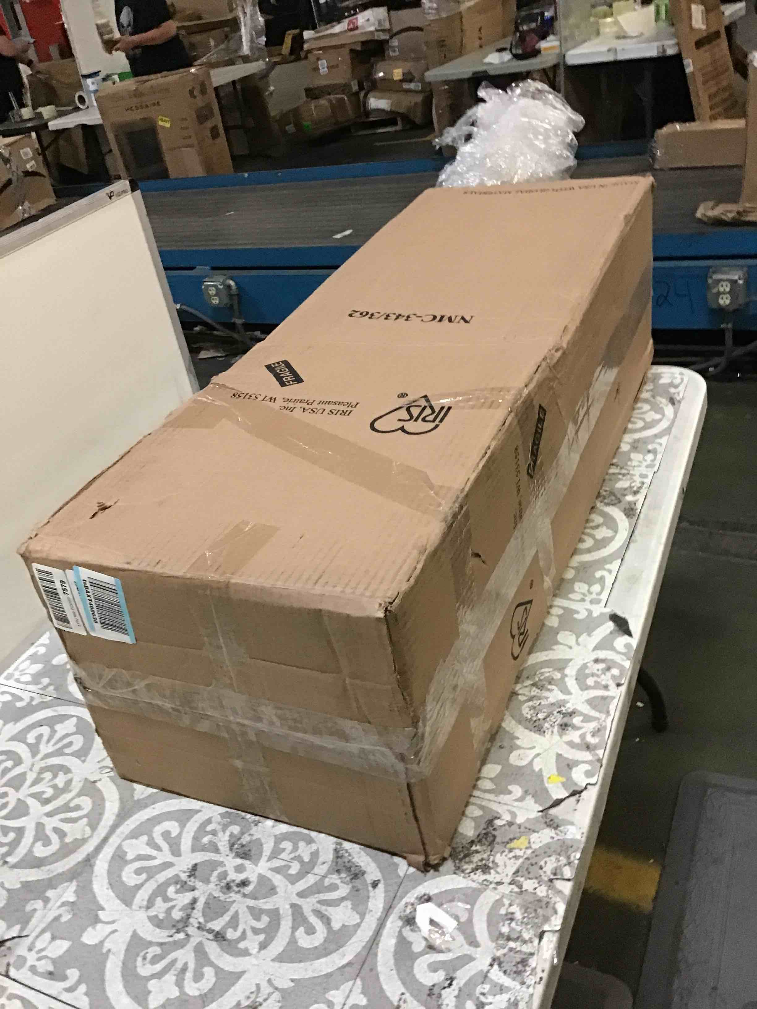 https://s3.amazonaws.com/lotting-images-prod/bidfta/YEL5330789_1692013858612.jpeg