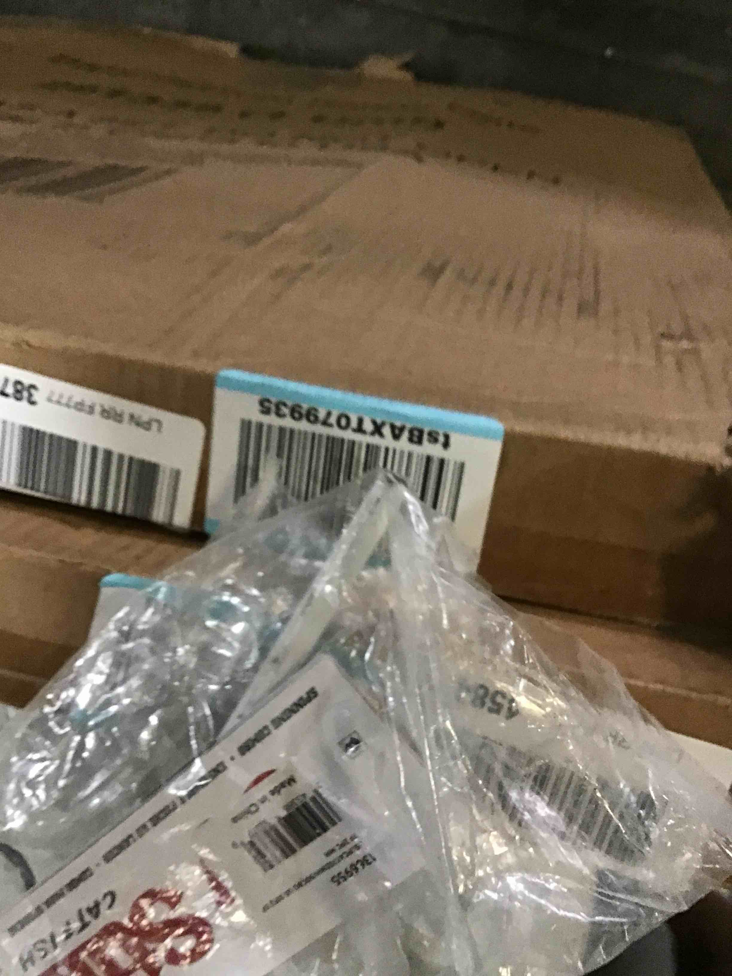 https://s3.amazonaws.com/lotting-images-prod/bidfta/YEL5330915_1692038684537.jpeg