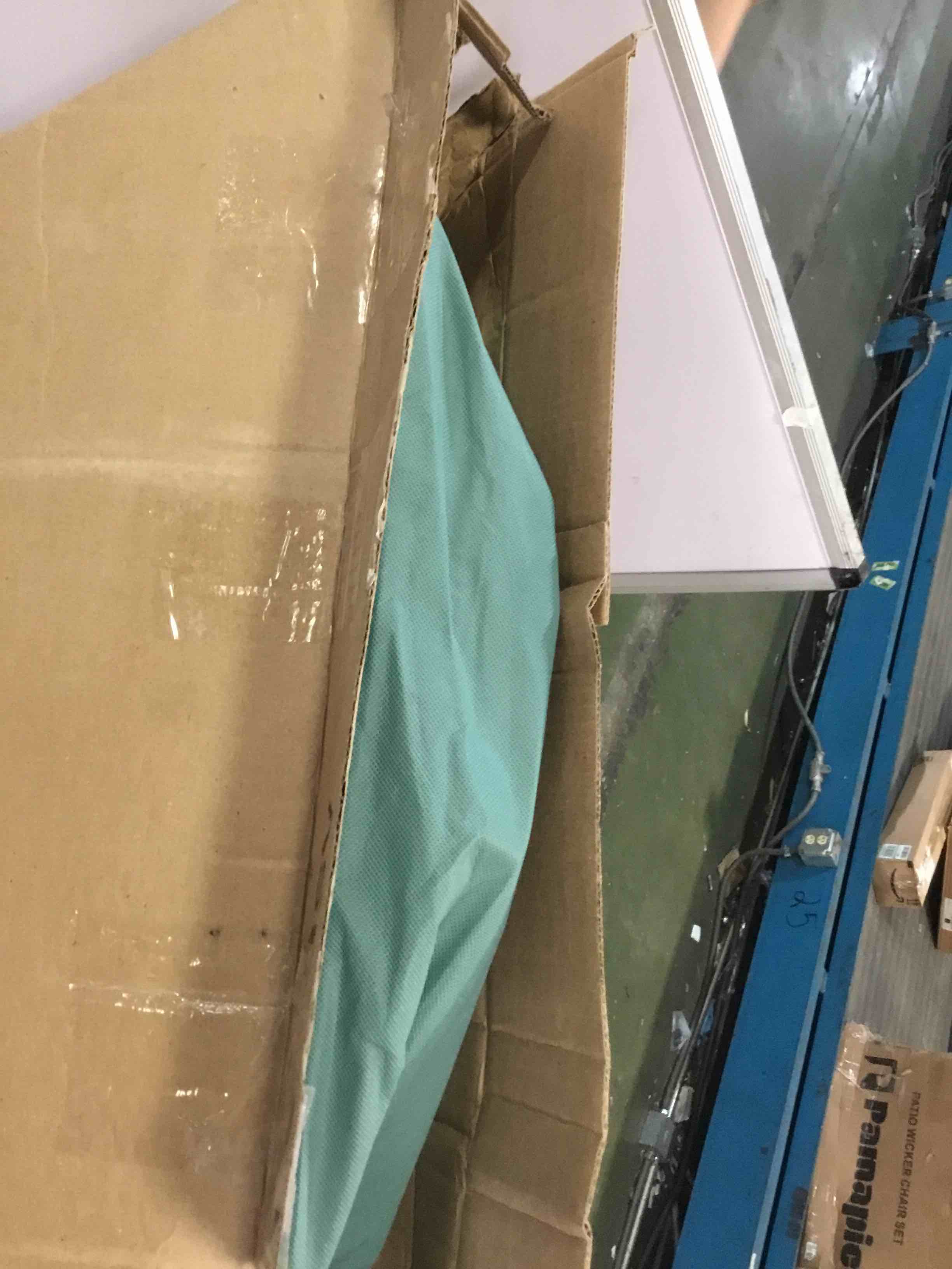https://s3.amazonaws.com/lotting-images-prod/bidfta/YEL5331124_1692187638293.jpeg