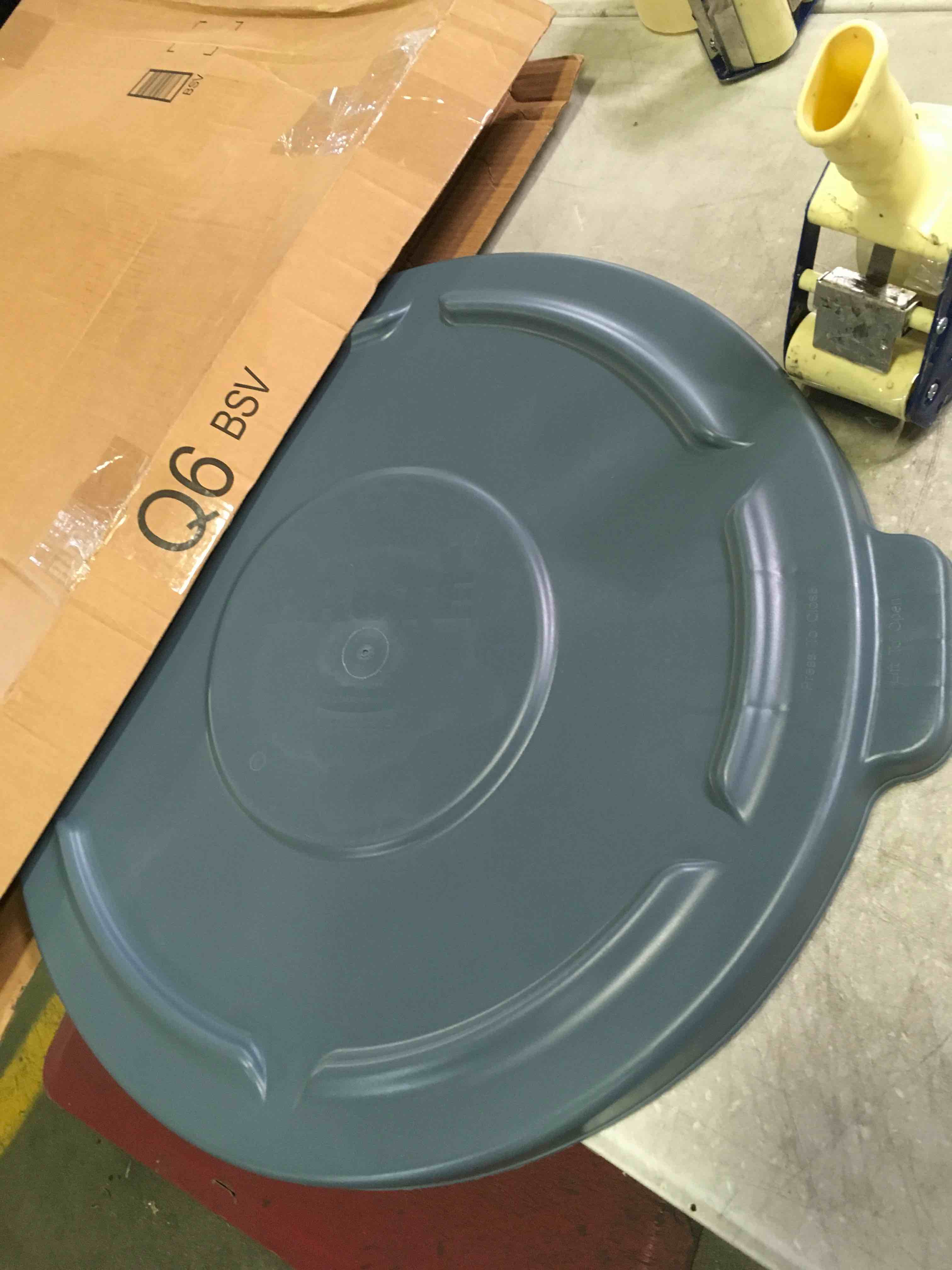 https://s3.amazonaws.com/lotting-images-prod/bidfta/YEL5331313_1692279077128.jpeg