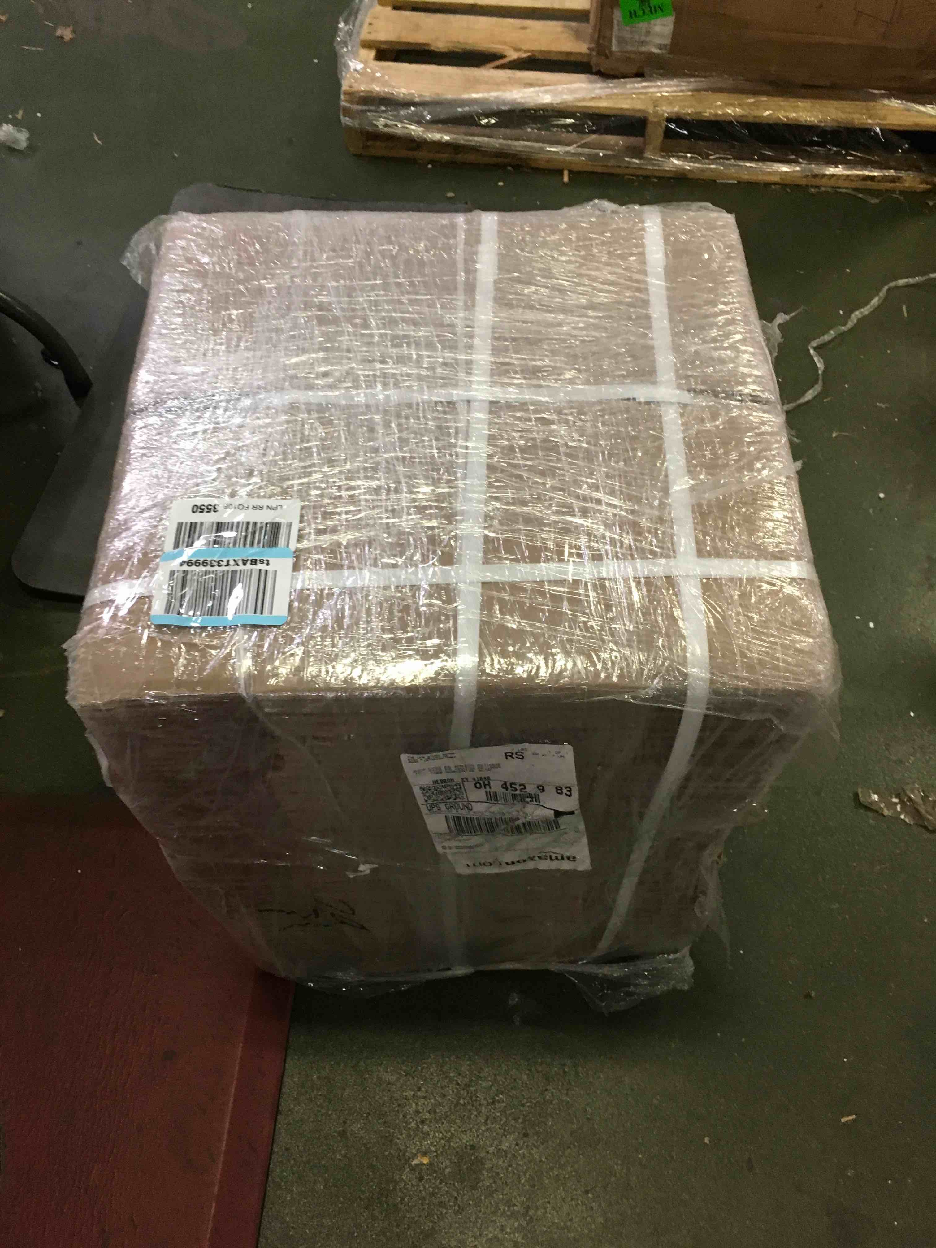 https://s3.amazonaws.com/lotting-images-prod/bidfta/YEL5331389_1692297052048.jpeg