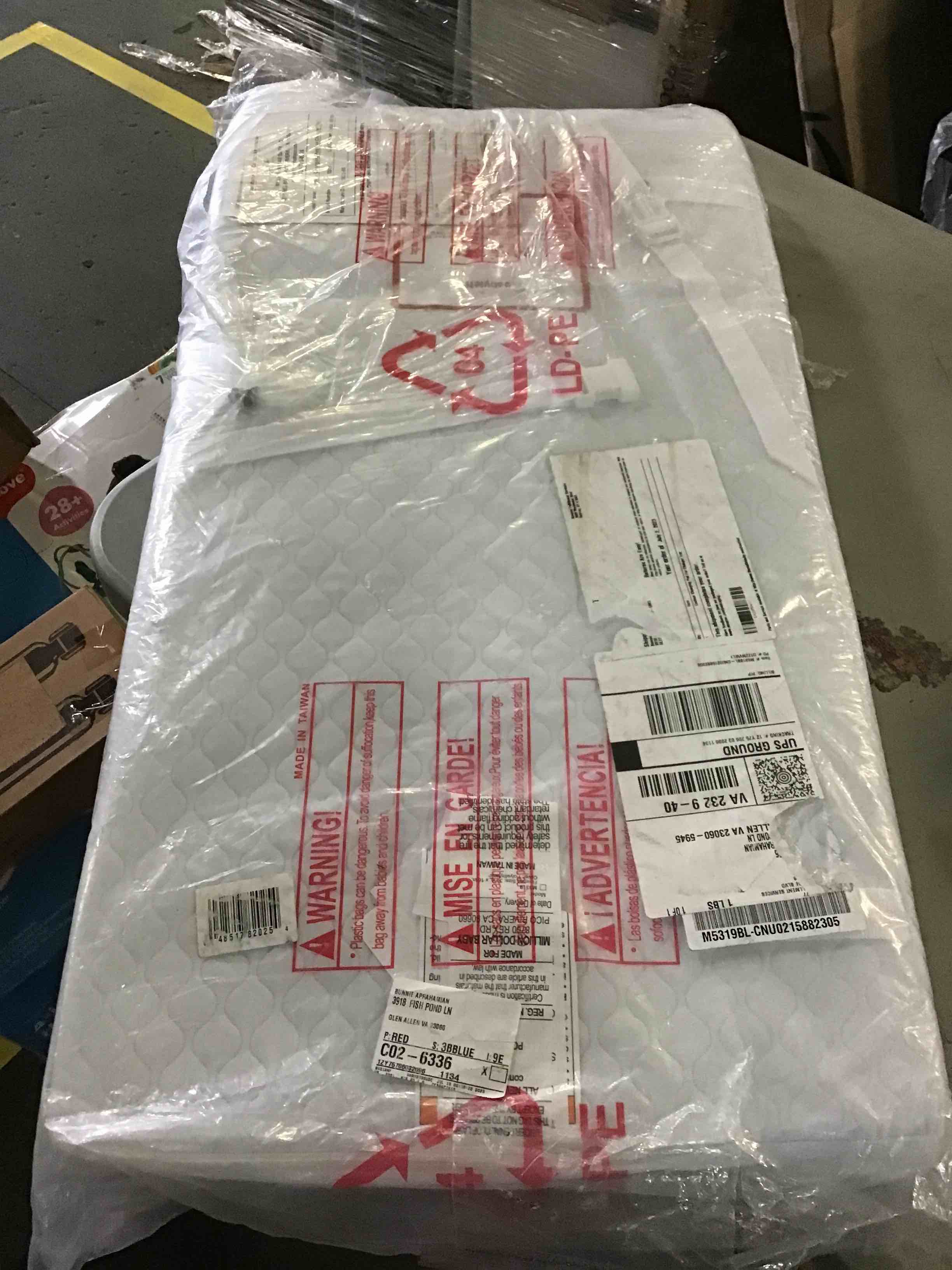 https://s3.amazonaws.com/lotting-images-prod/bidfta/YEL5332391_1691591864802.jpeg