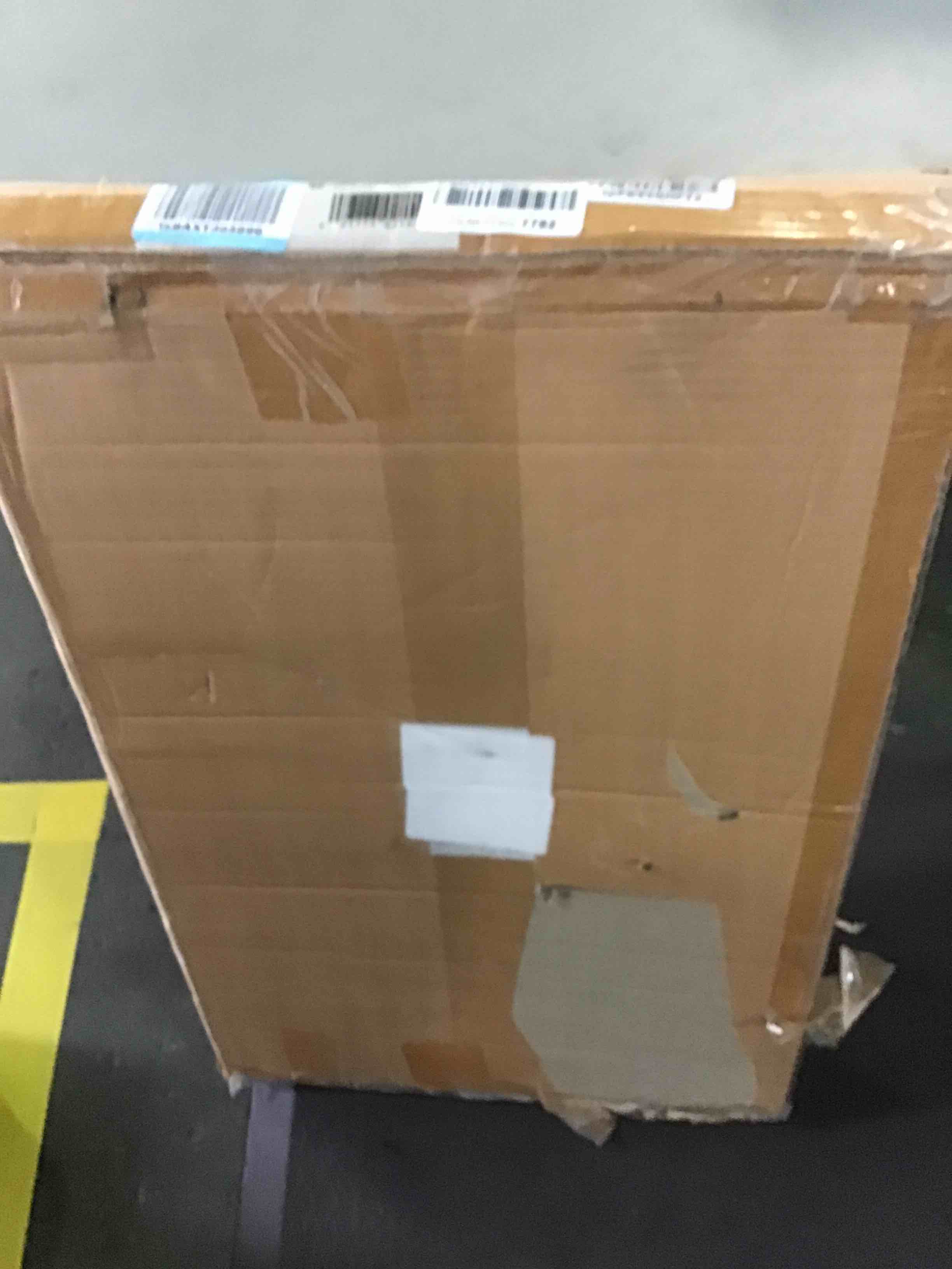 https://s3.amazonaws.com/lotting-images-prod/bidfta/YEL5332460_1691604184609.jpeg