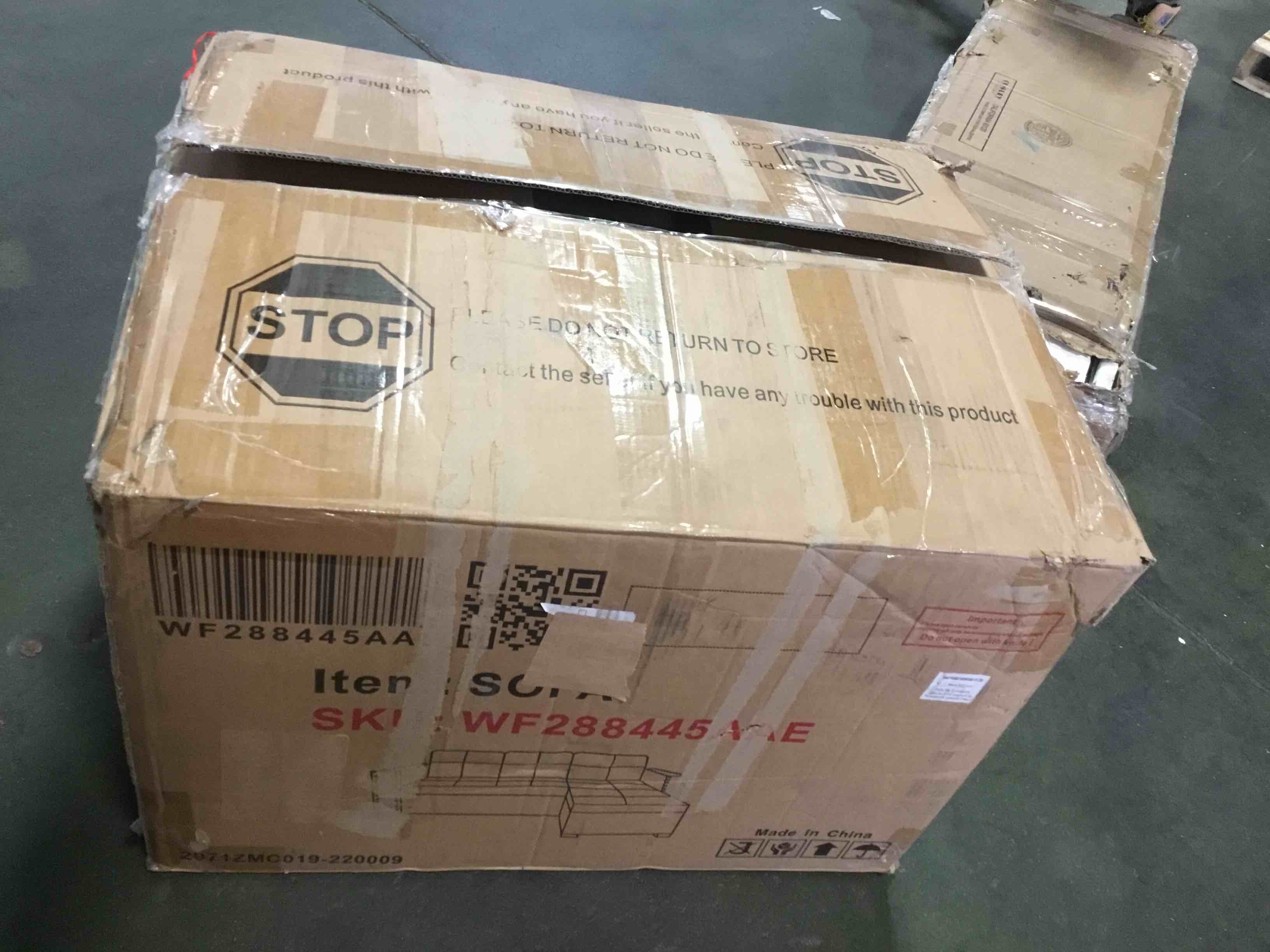 https://s3.amazonaws.com/lotting-images-prod/bidfta/YEL5333538_1690914937341.jpeg