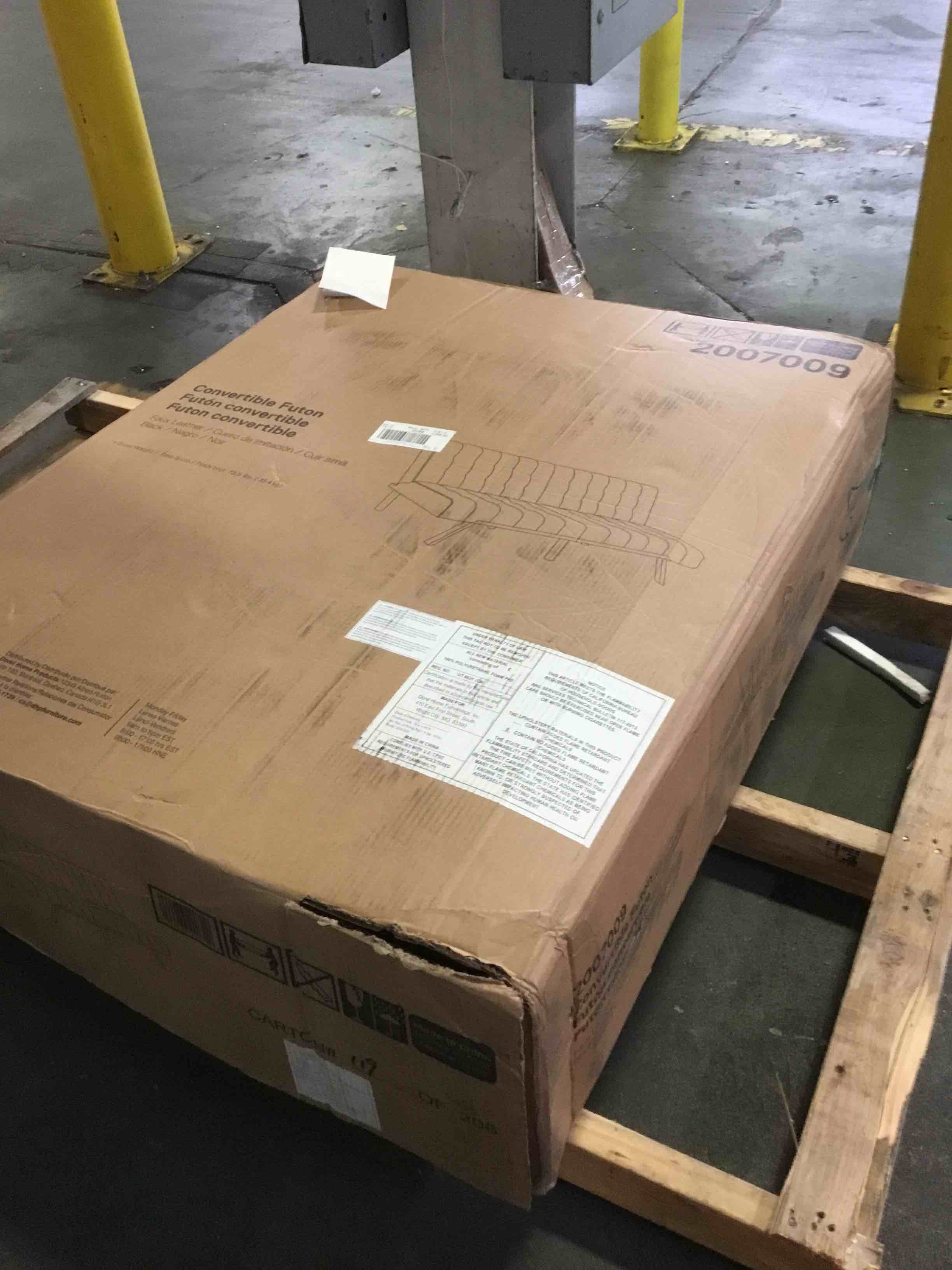 https://s3.amazonaws.com/lotting-images-prod/bidfta/YEL5333611_1690918999801.jpeg