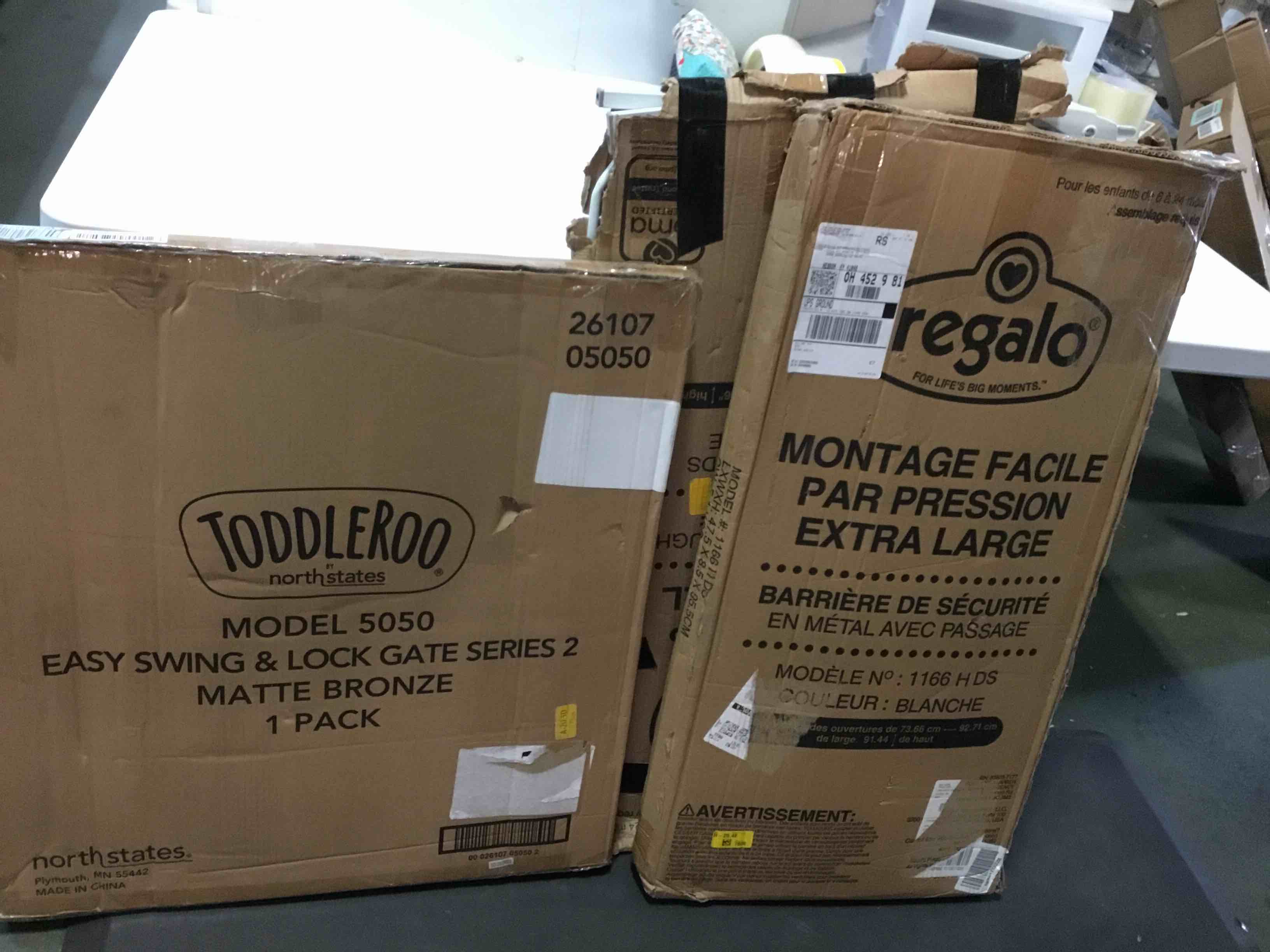 https://s3.amazonaws.com/lotting-images-prod/bidfta/YEL5333641_1690975944322.jpeg