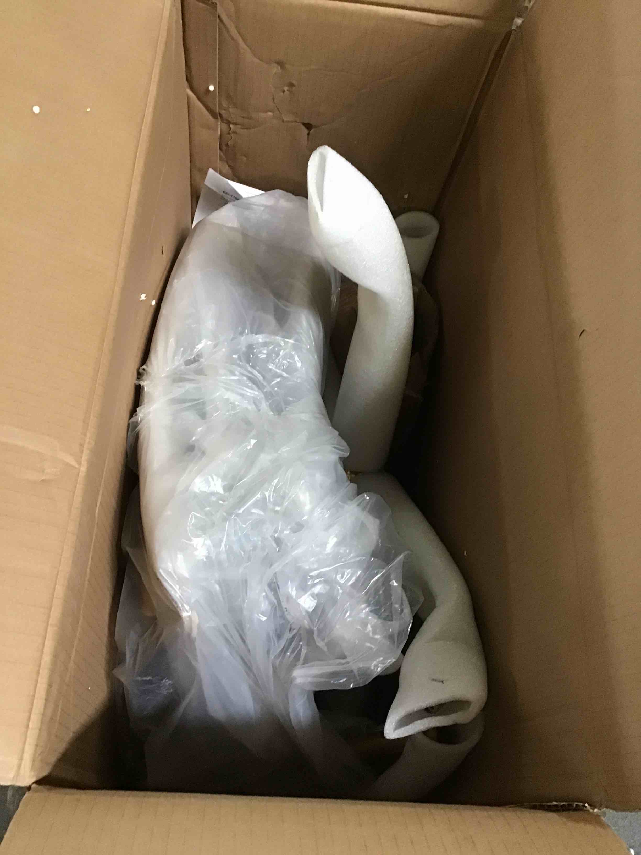 https://s3.amazonaws.com/lotting-images-prod/bidfta/YEL5334463_1691004551262.jpeg
