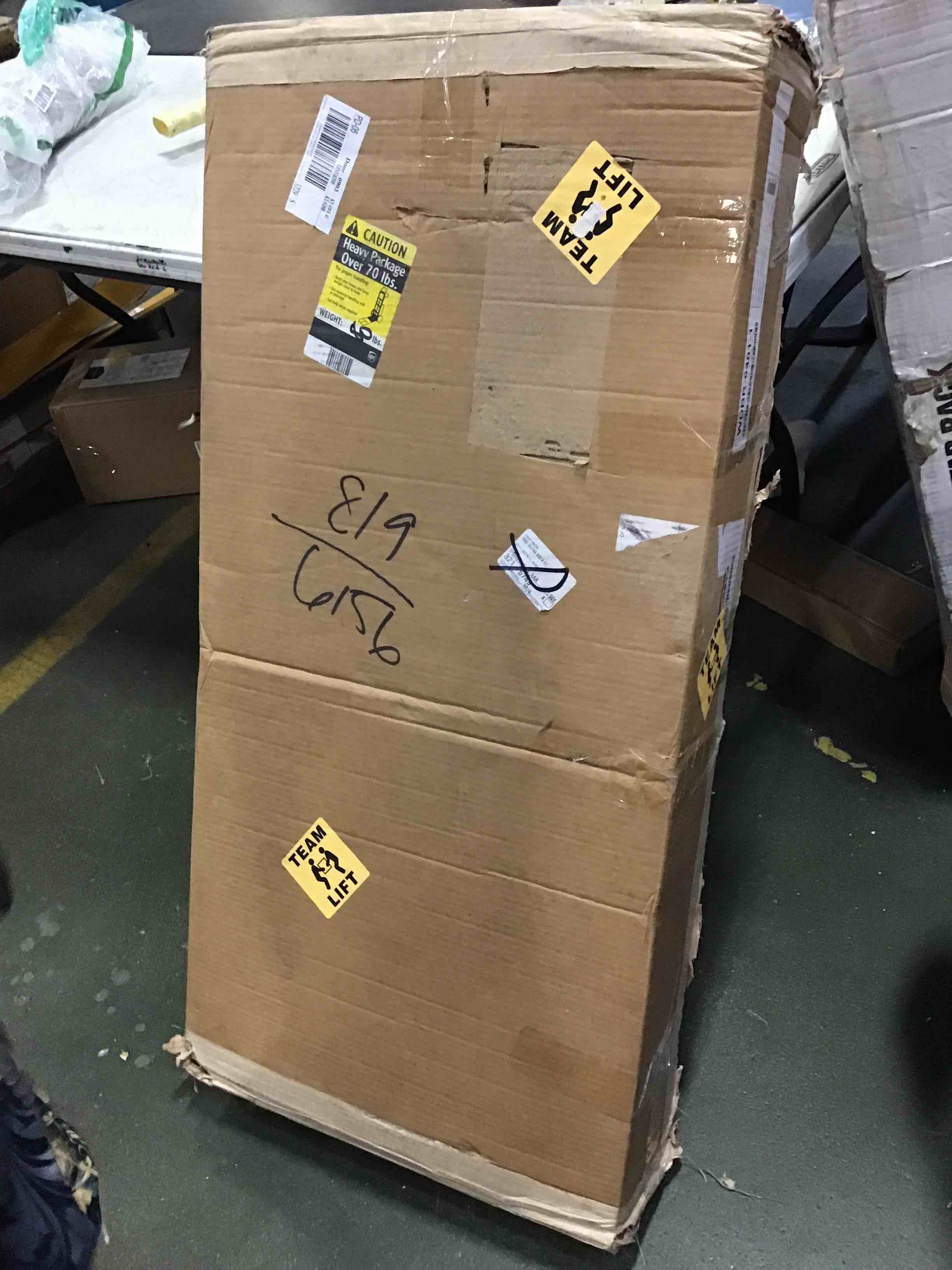 https://s3.amazonaws.com/lotting-images-prod/bidfta/YEL5335037_1691433986678.jpeg