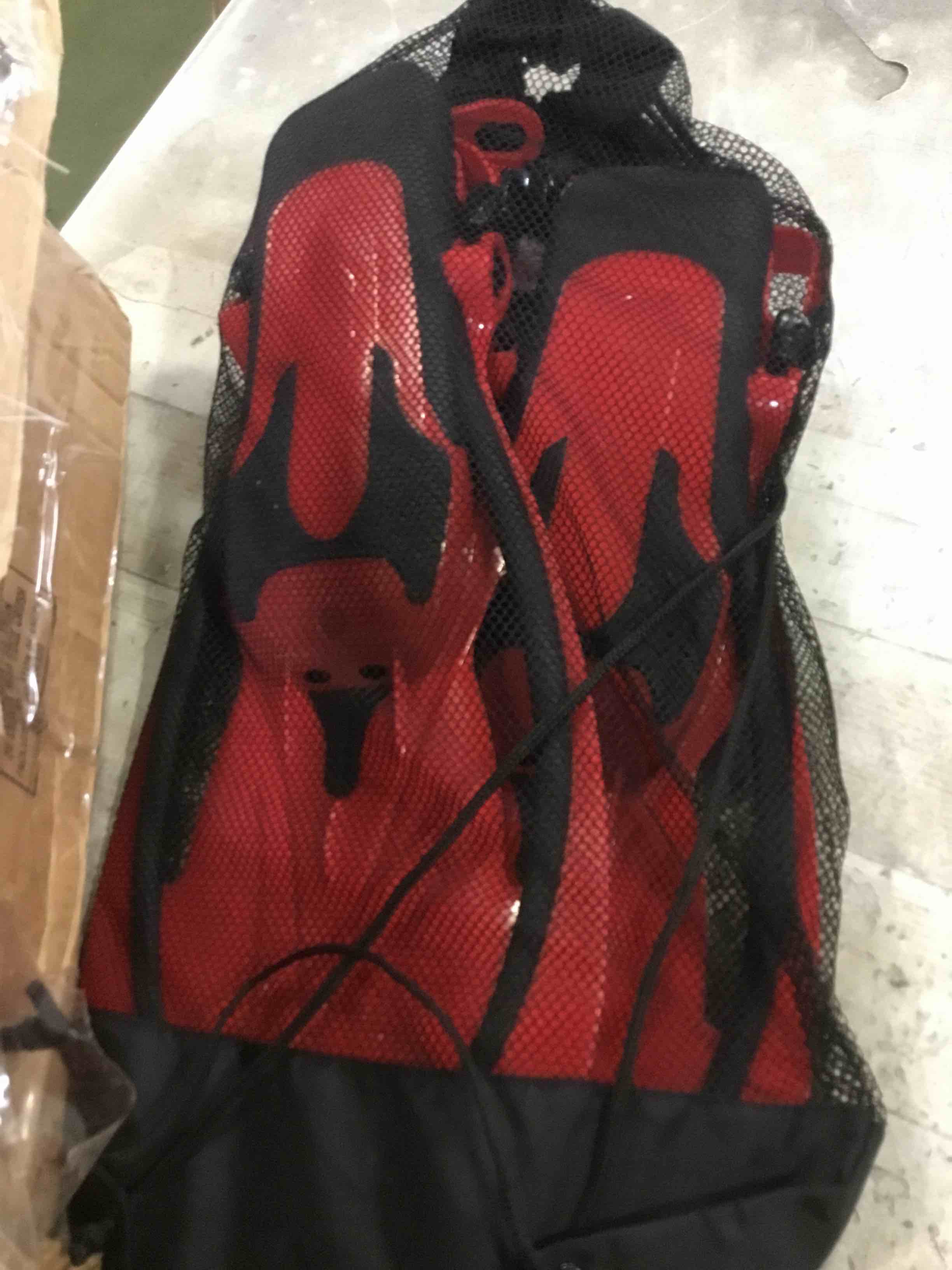https://s3.amazonaws.com/lotting-images-prod/bidfta/YEL5335759_1691684609773.jpeg