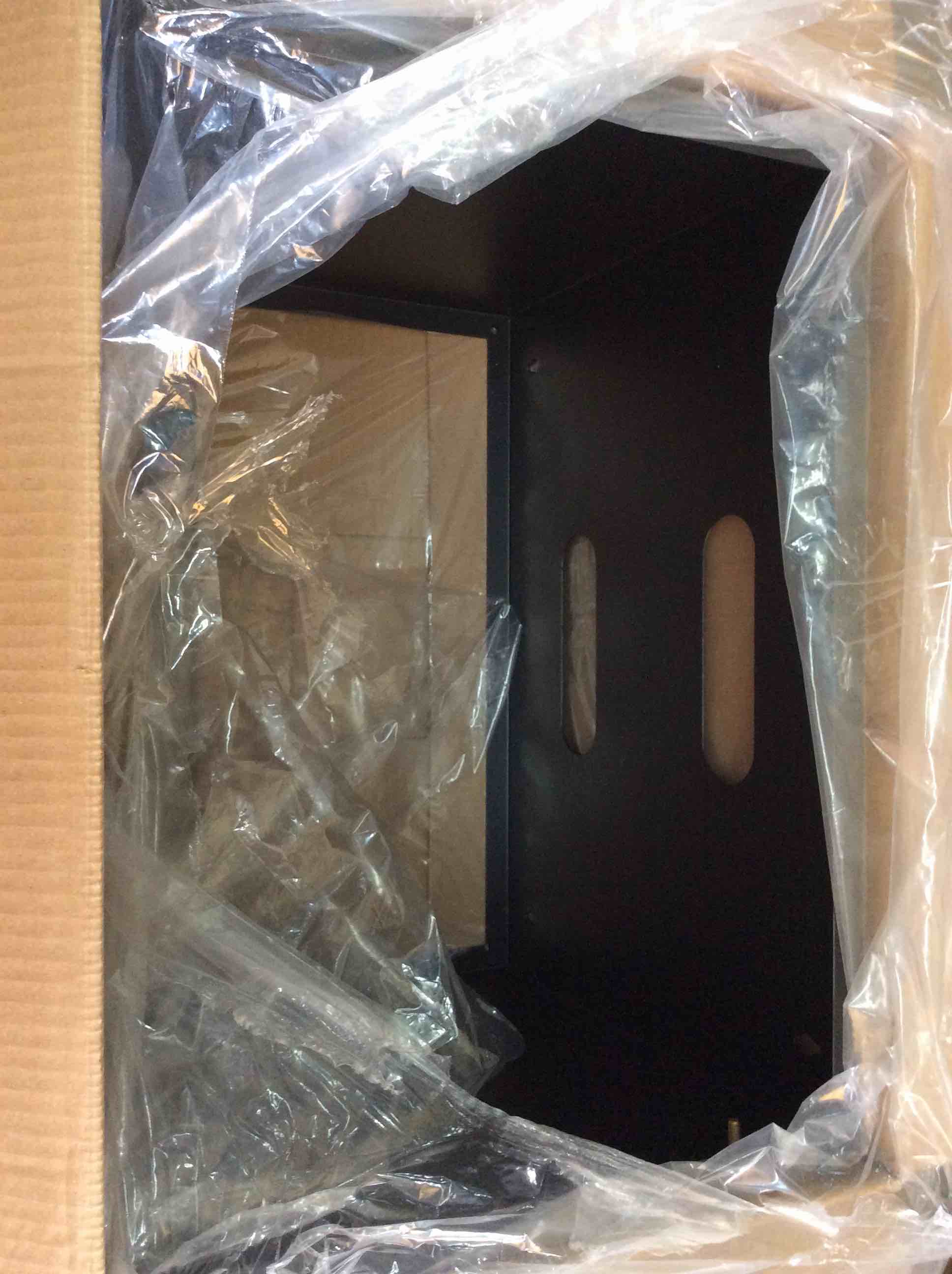 https://s3.amazonaws.com/lotting-images-prod/bidfta/YEL5336704_1692986775687.jpeg
