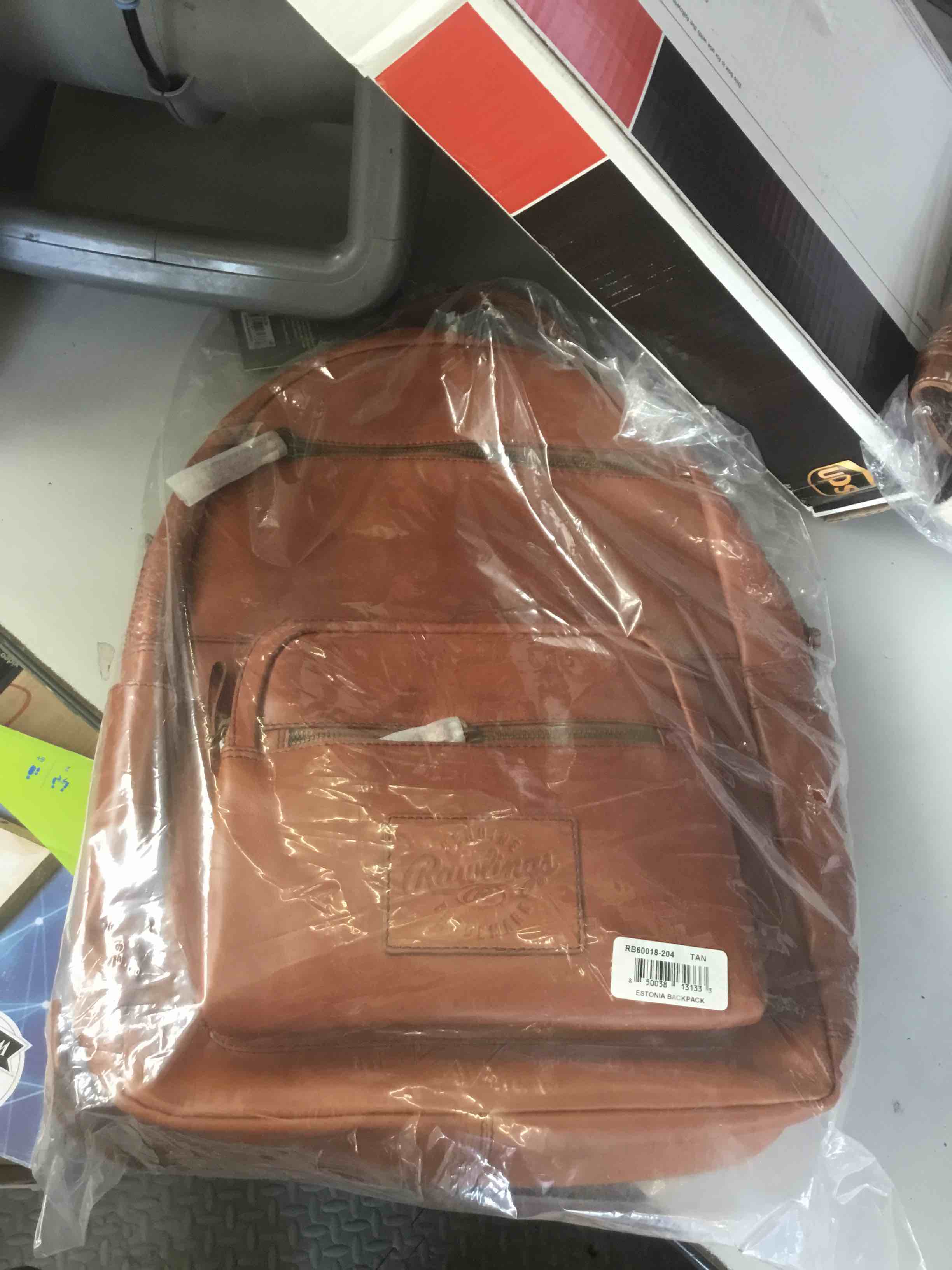 https://s3.amazonaws.com/lotting-images-prod/bidfta/YEL5337832_1689602891090.jpeg