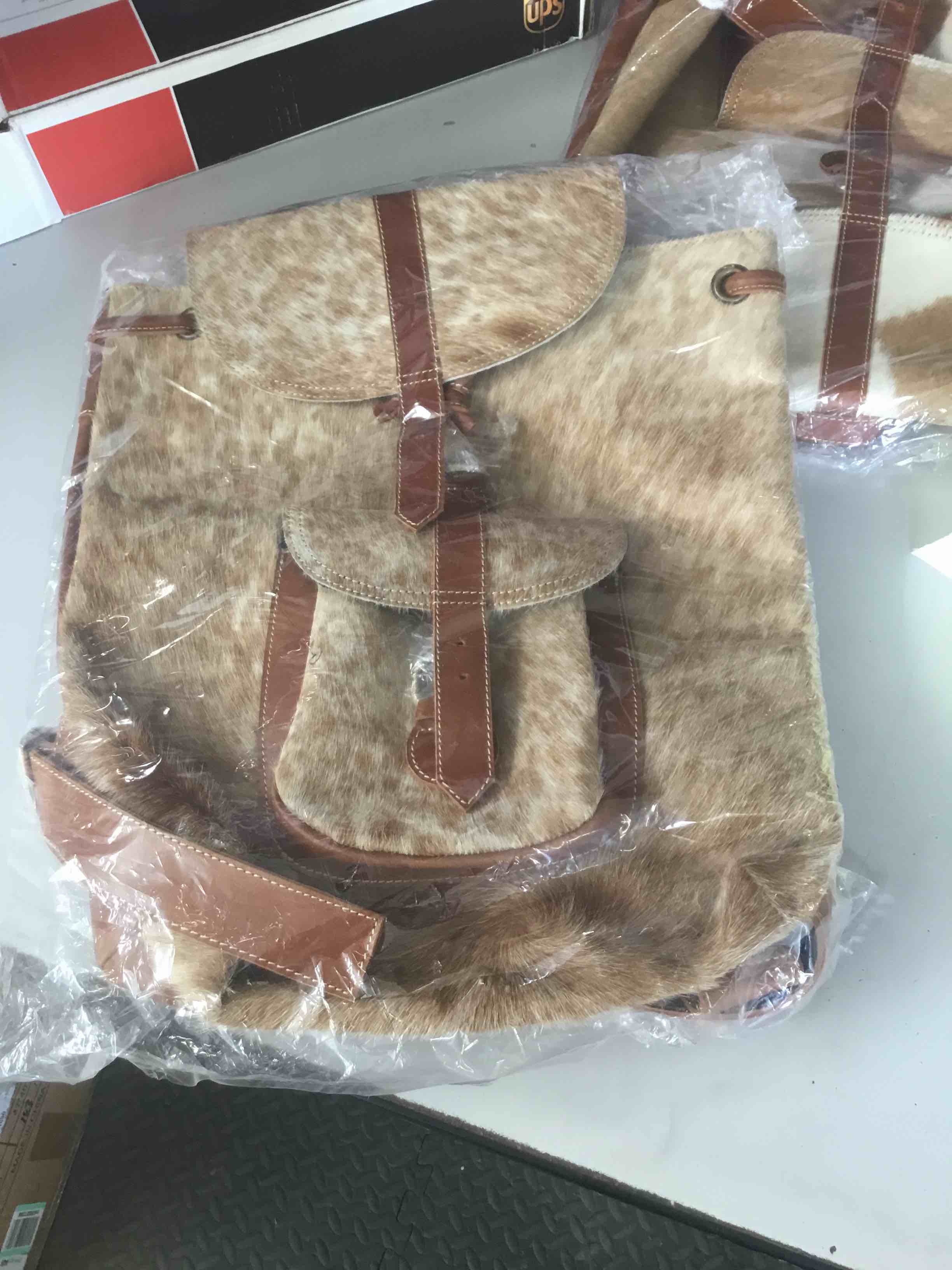 https://s3.amazonaws.com/lotting-images-prod/bidfta/YEL5337836_1689606443571.jpeg