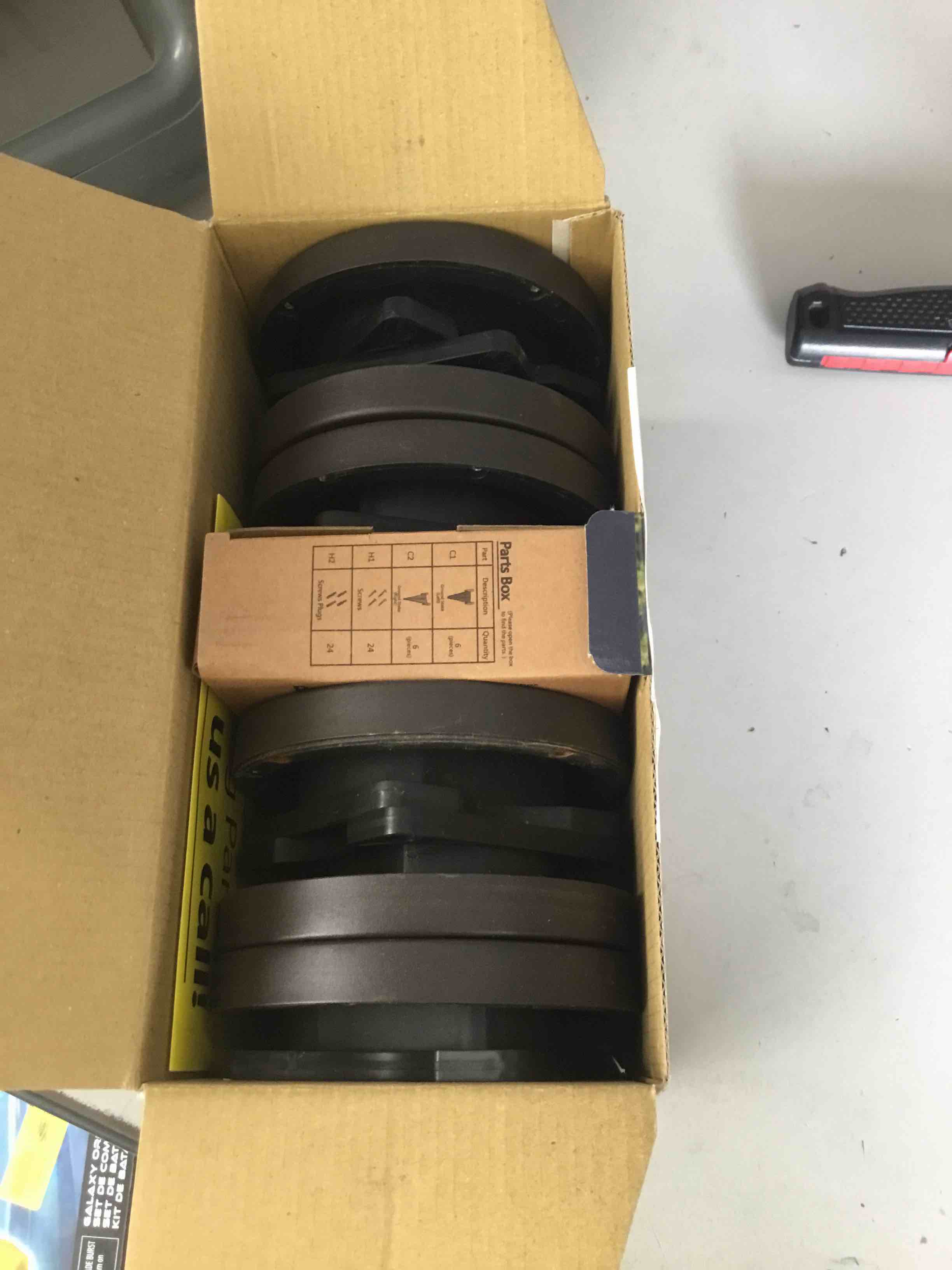 https://s3.amazonaws.com/lotting-images-prod/bidfta/YEL5338250_1690488077416.jpeg