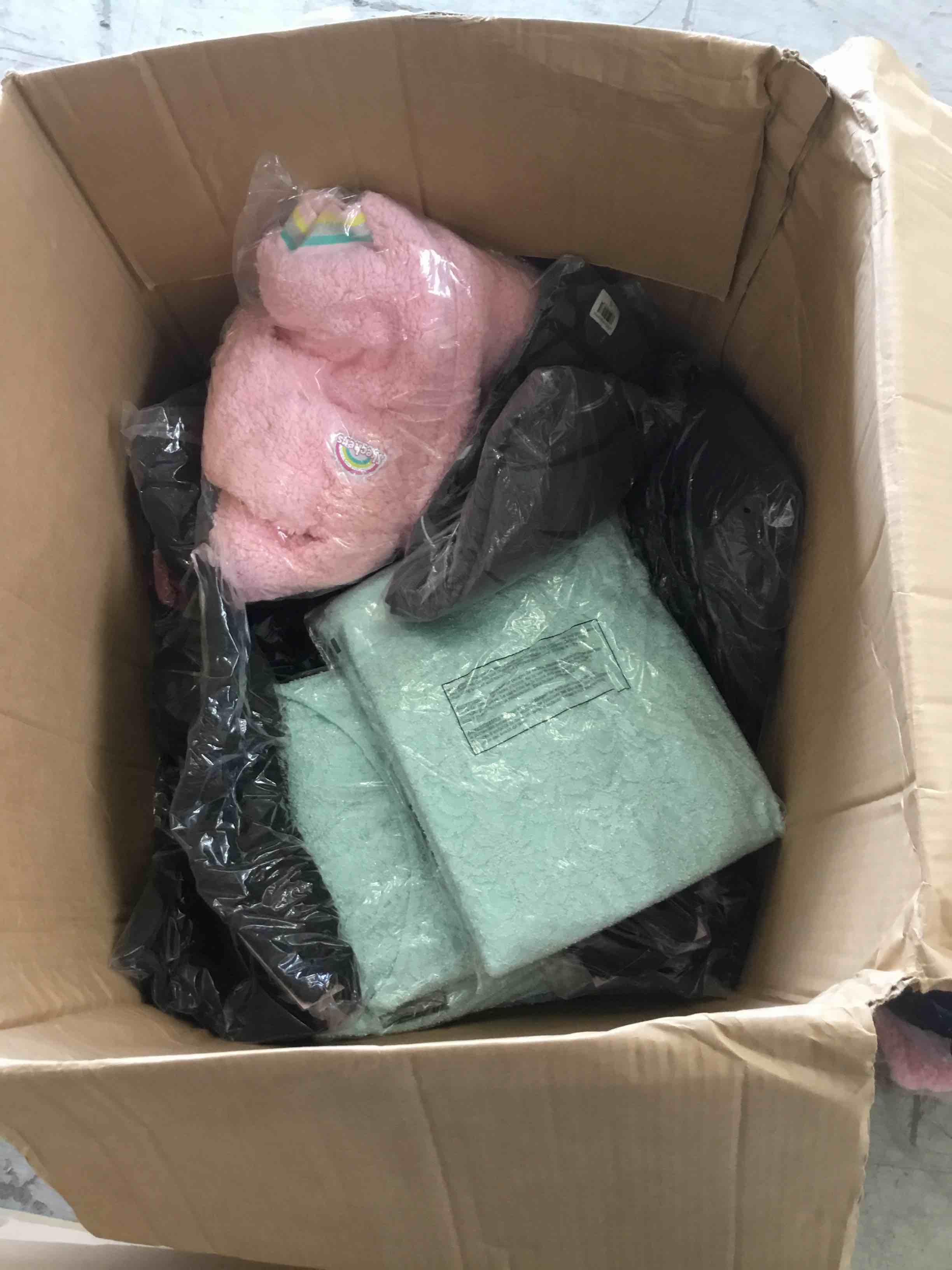 https://s3.amazonaws.com/lotting-images-prod/bidfta/YEL5338412_1690815901143.jpeg