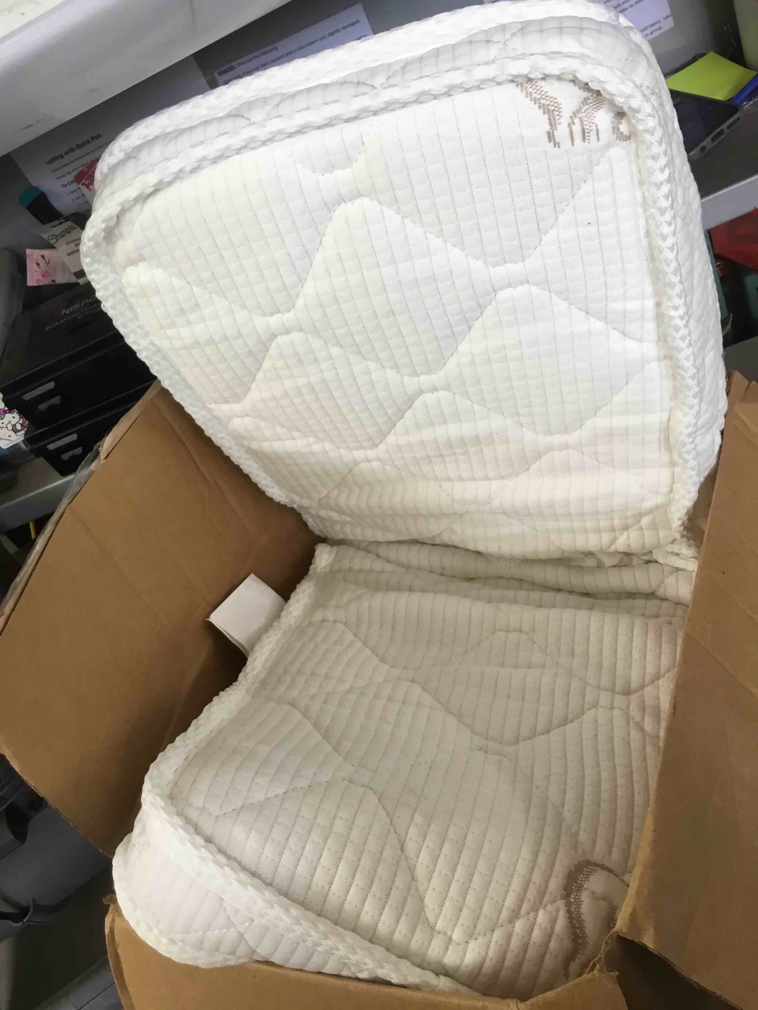 https://s3.amazonaws.com/lotting-images-prod/bidfta/YEL5338684_1691425037475.jpeg