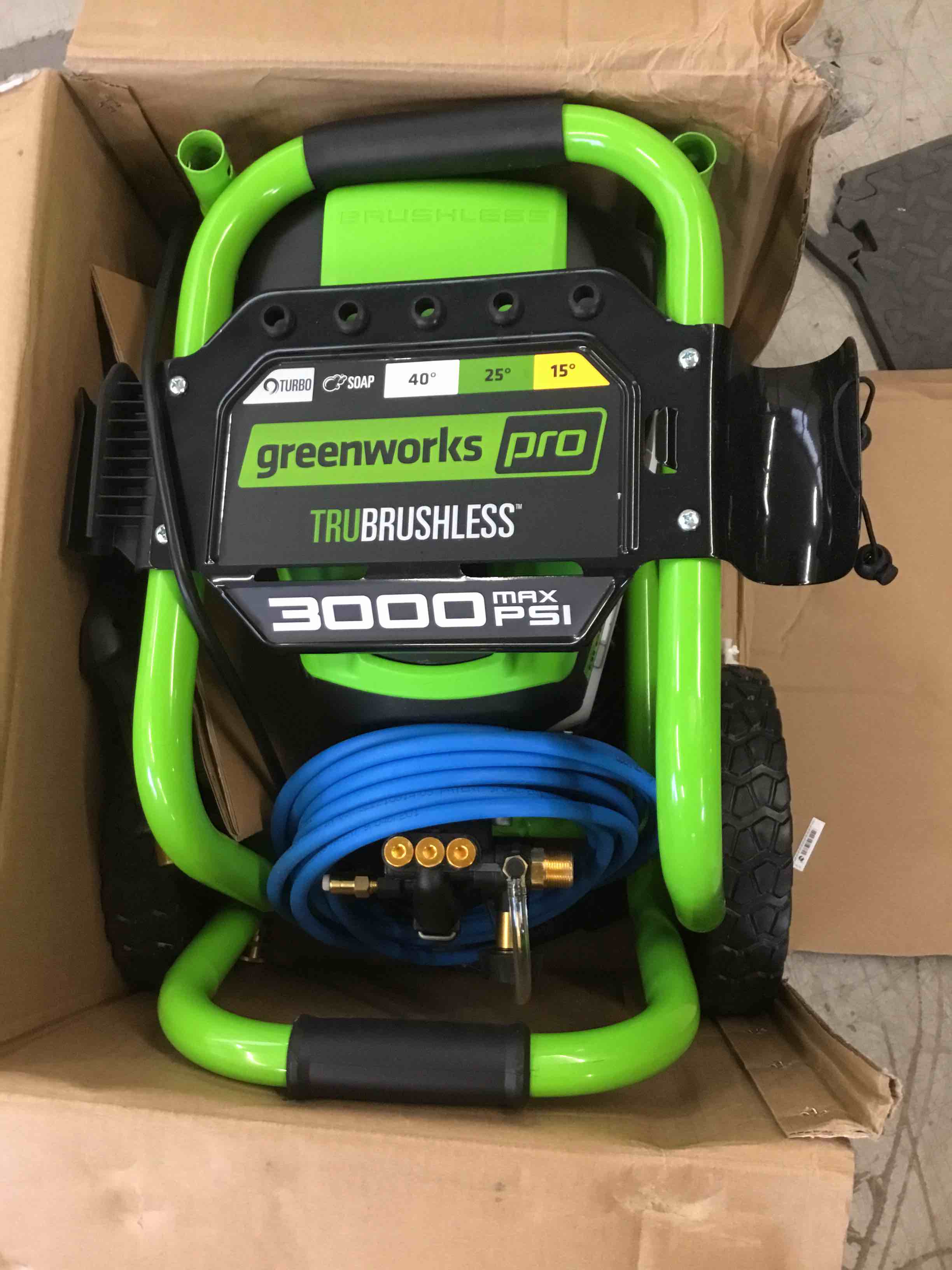 https://s3.amazonaws.com/lotting-images-prod/bidfta/YEL5338956_1692024342470.jpeg