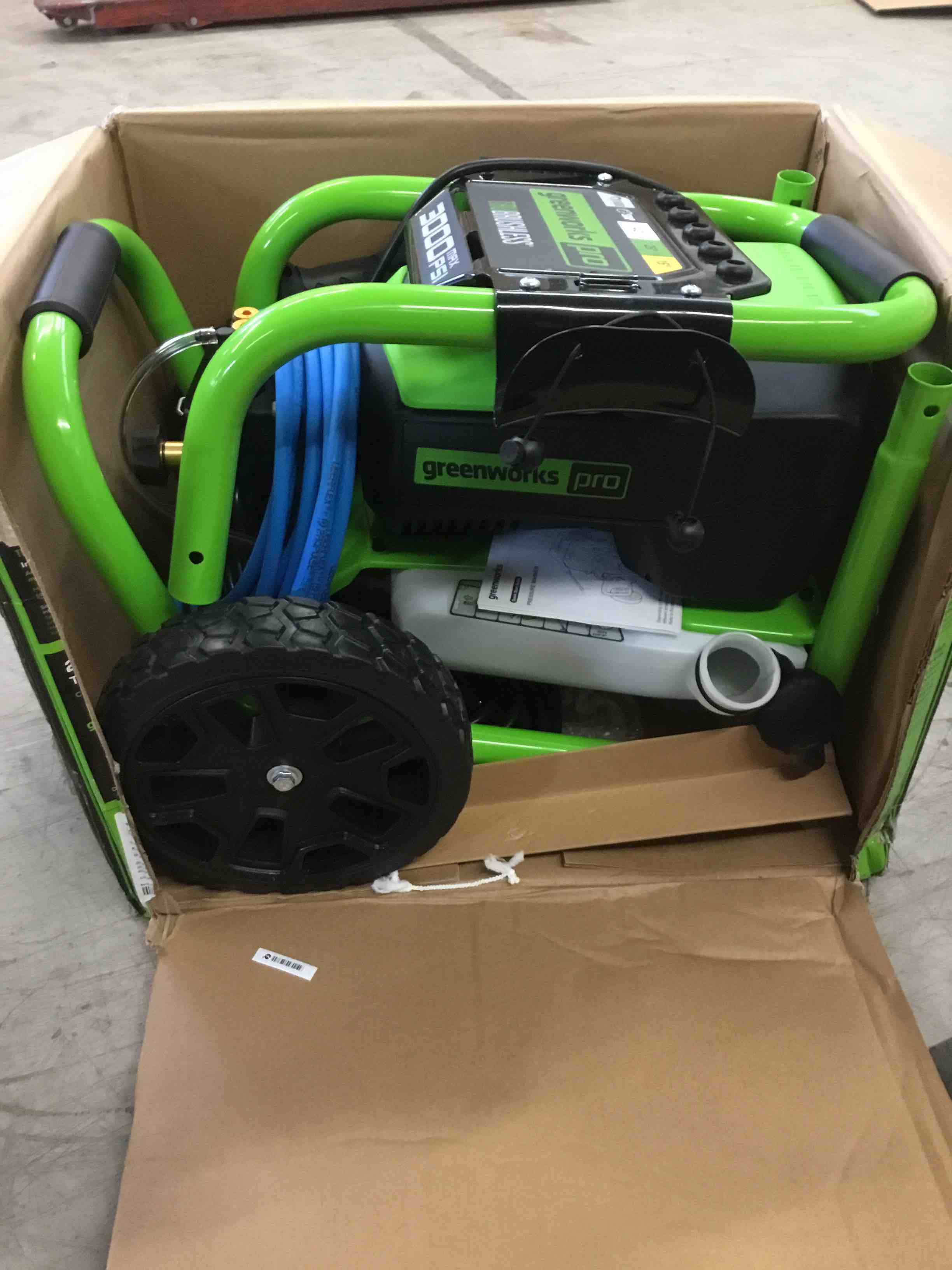 https://s3.amazonaws.com/lotting-images-prod/bidfta/YEL5338956_1692024346306.jpeg