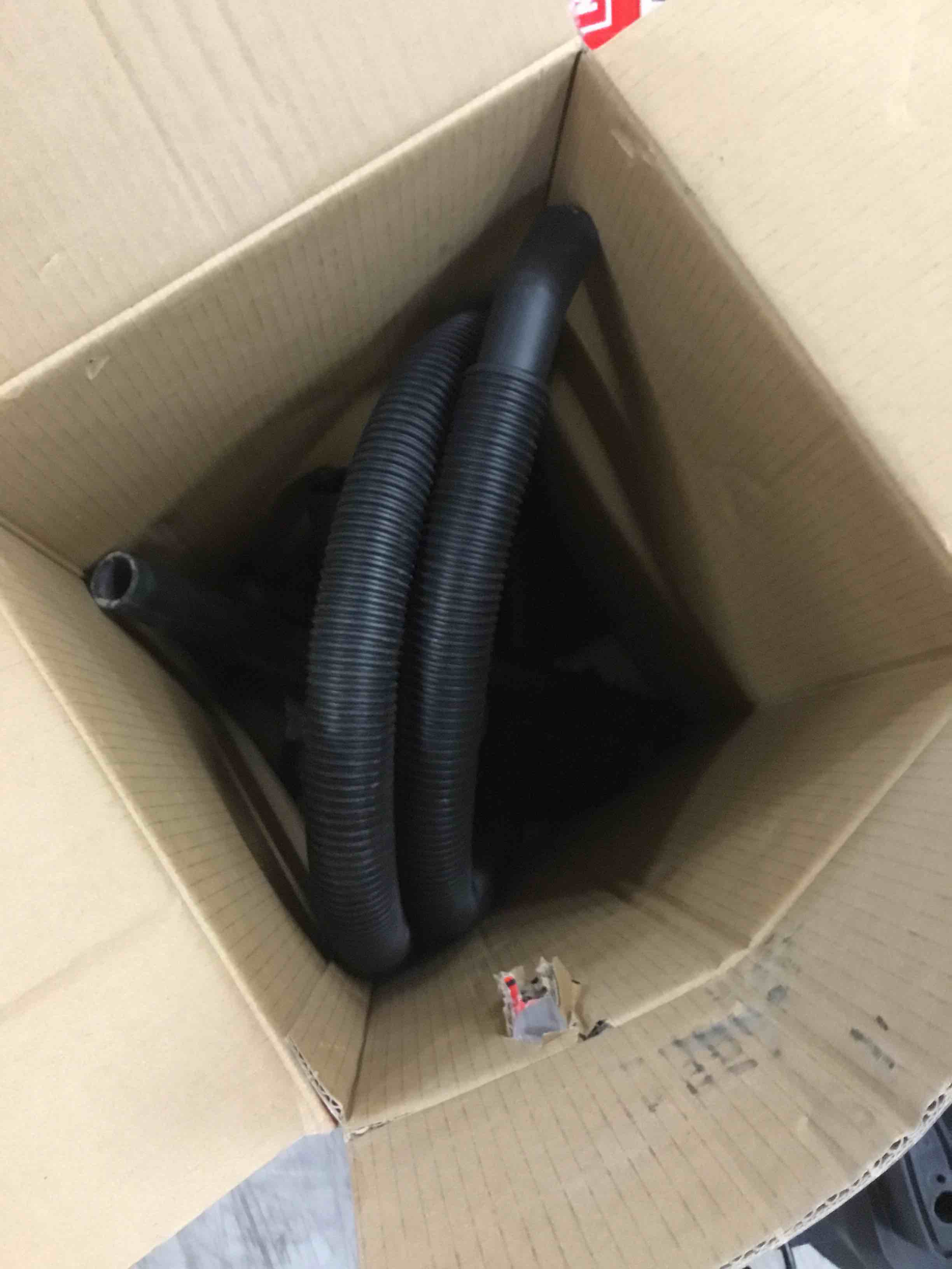 https://s3.amazonaws.com/lotting-images-prod/bidfta/YEL5338960_1692025285926.jpeg