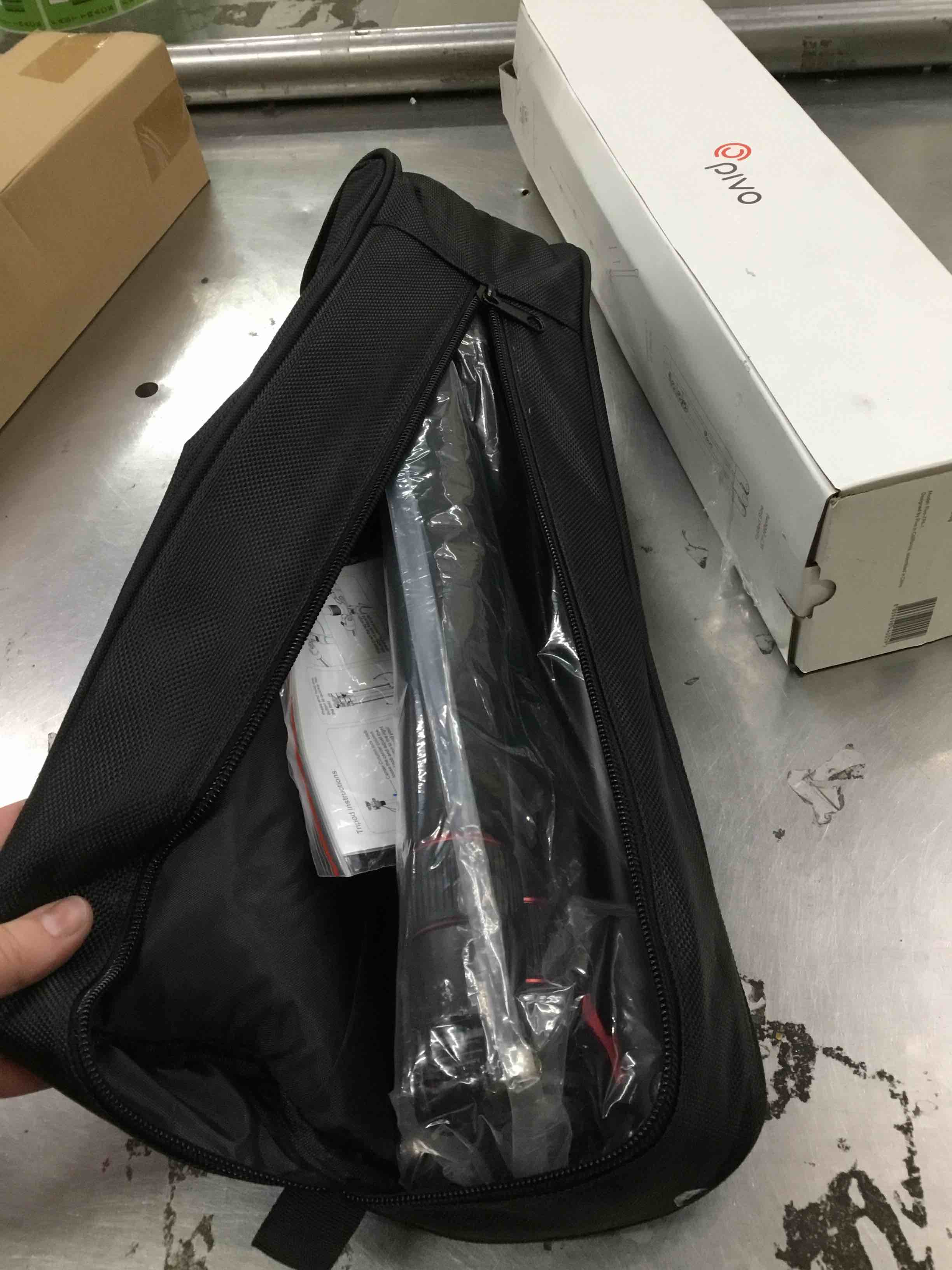 https://s3.amazonaws.com/lotting-images-prod/bidfta/YEL5343897_1696532693295.jpeg