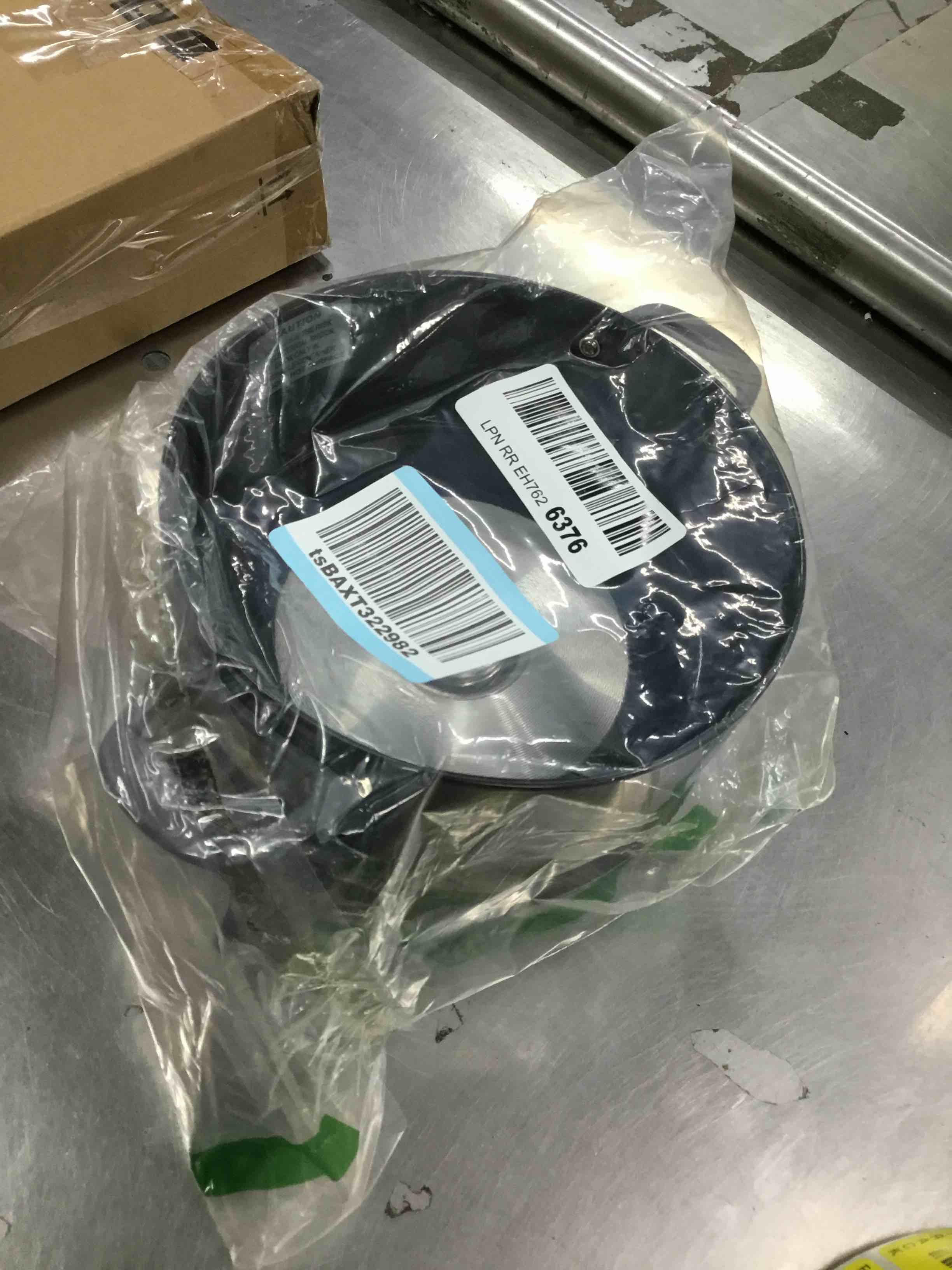 https://s3.amazonaws.com/lotting-images-prod/bidfta/YEL5343905_1696536354867.jpeg