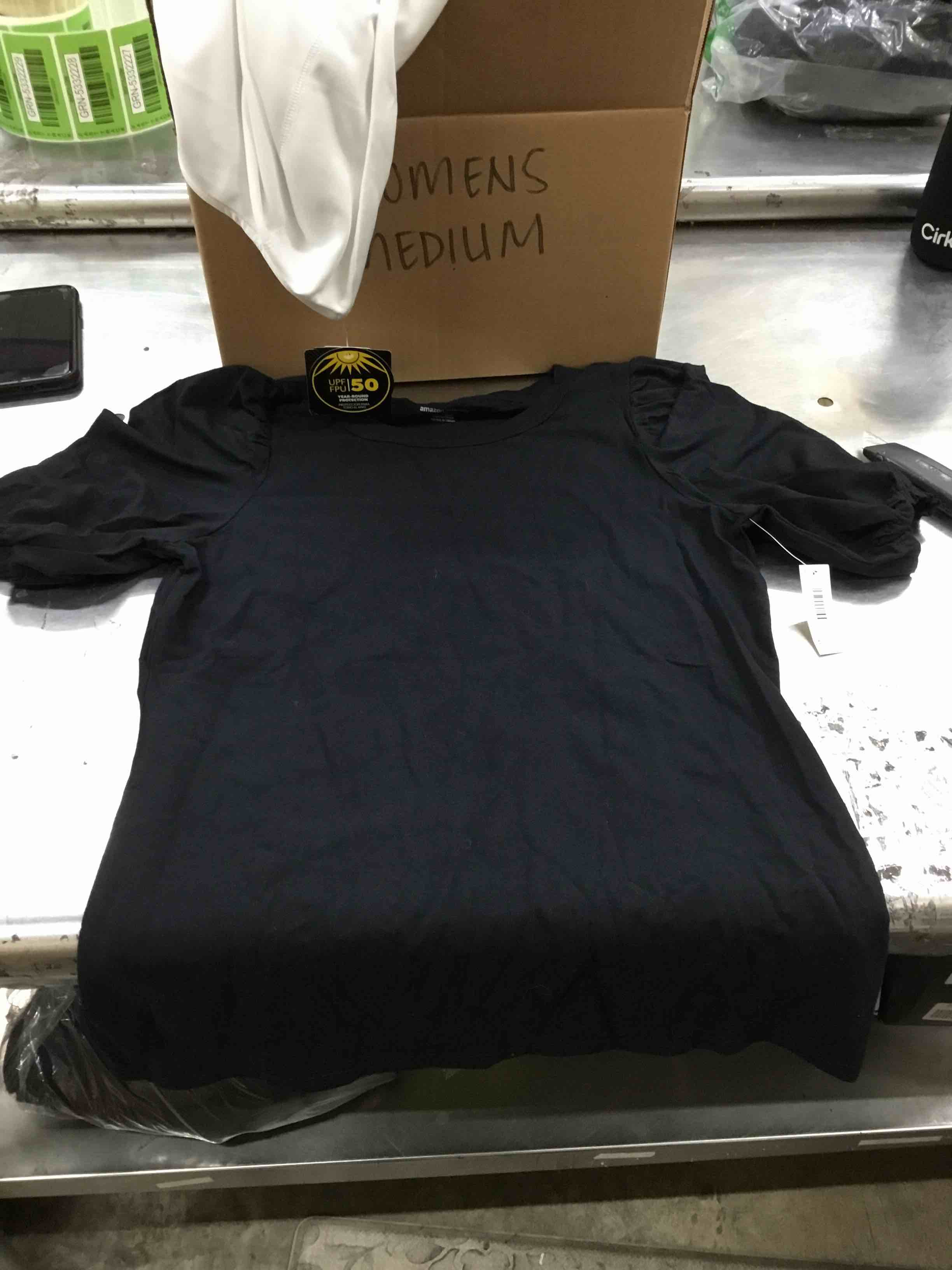 https://s3.amazonaws.com/lotting-images-prod/bidfta/YEL5343950_1696610158122.jpeg