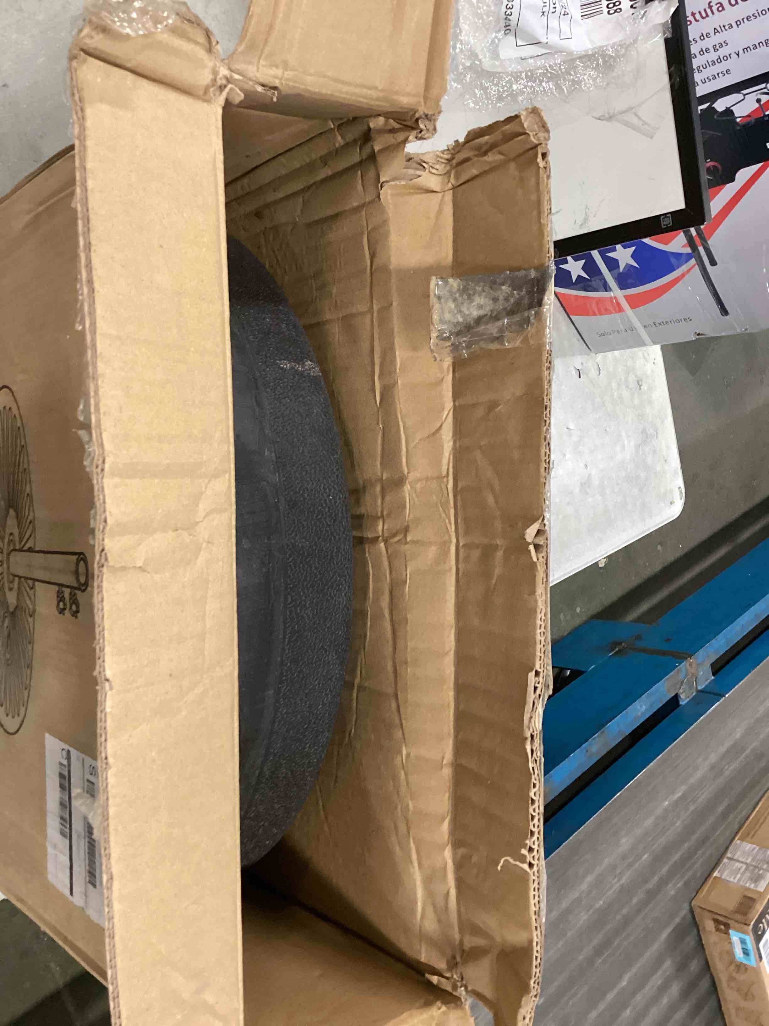 https://s3.amazonaws.com/lotting-images-prod/bidfta/YEL5345390_1721185031904.jpeg