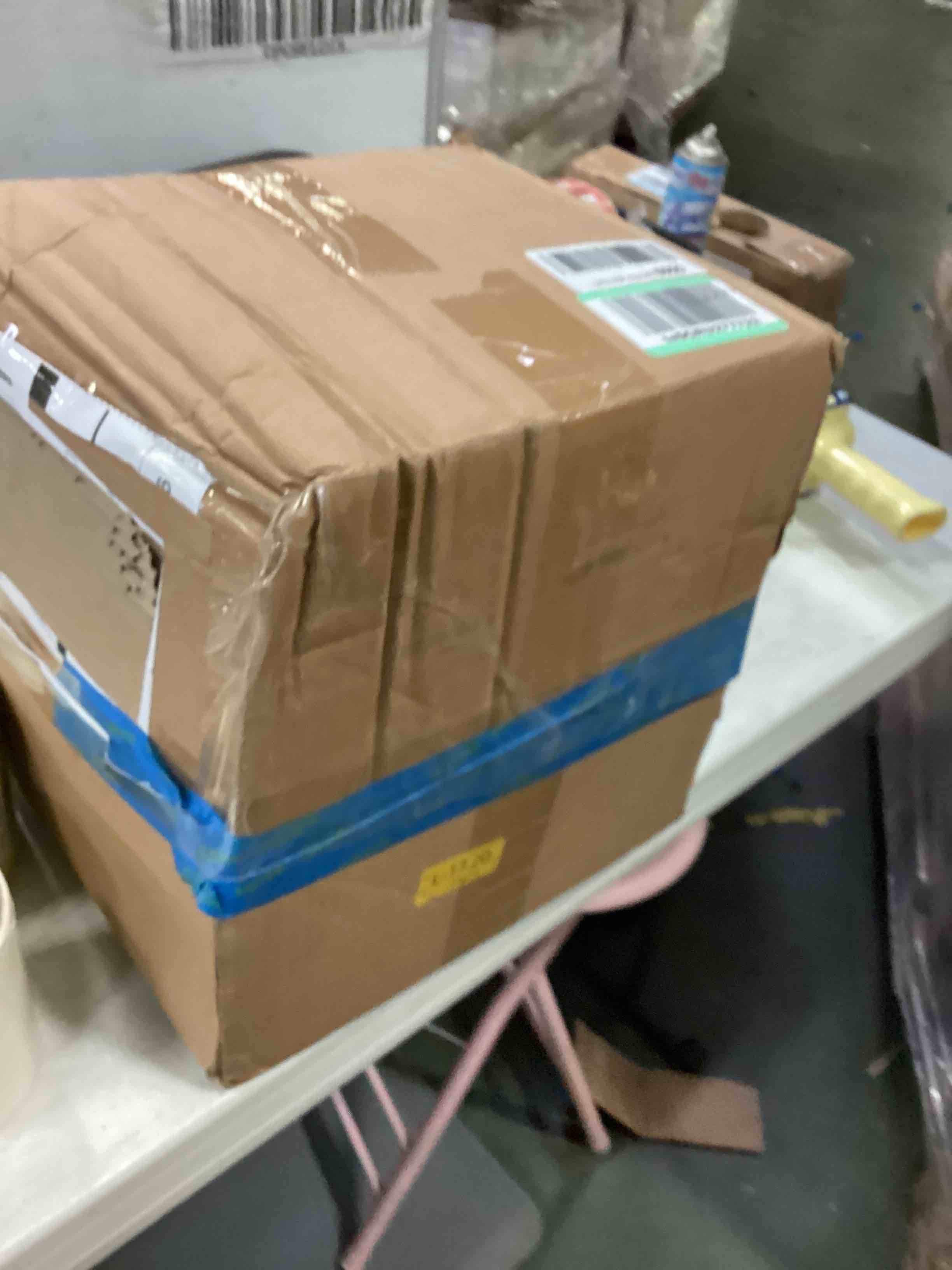 https://s3.amazonaws.com/lotting-images-prod/bidfta/YEL5349601_1689771826901.jpeg