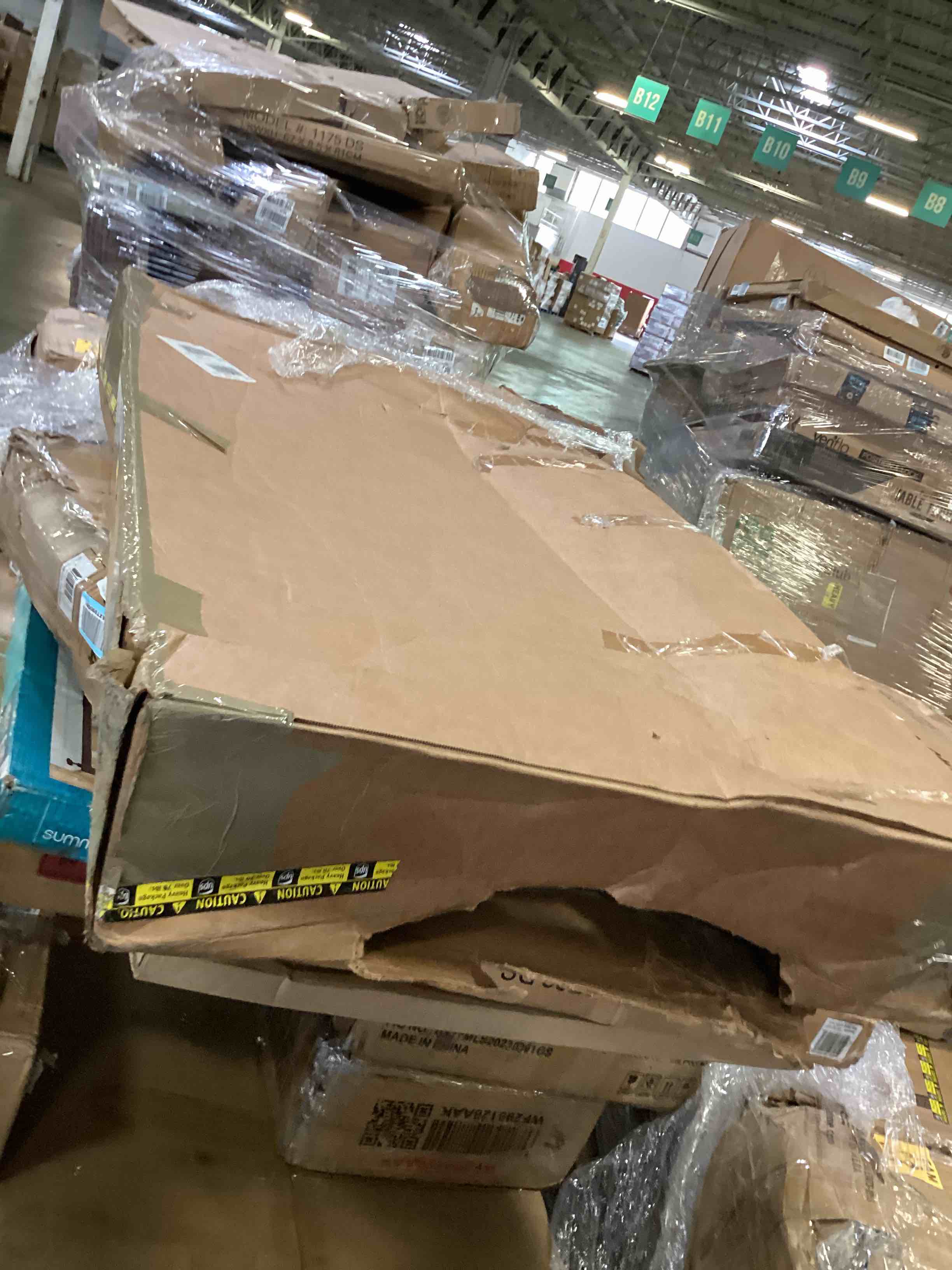 https://s3.amazonaws.com/lotting-images-prod/bidfta/YEL5349801_1689791638933.jpeg