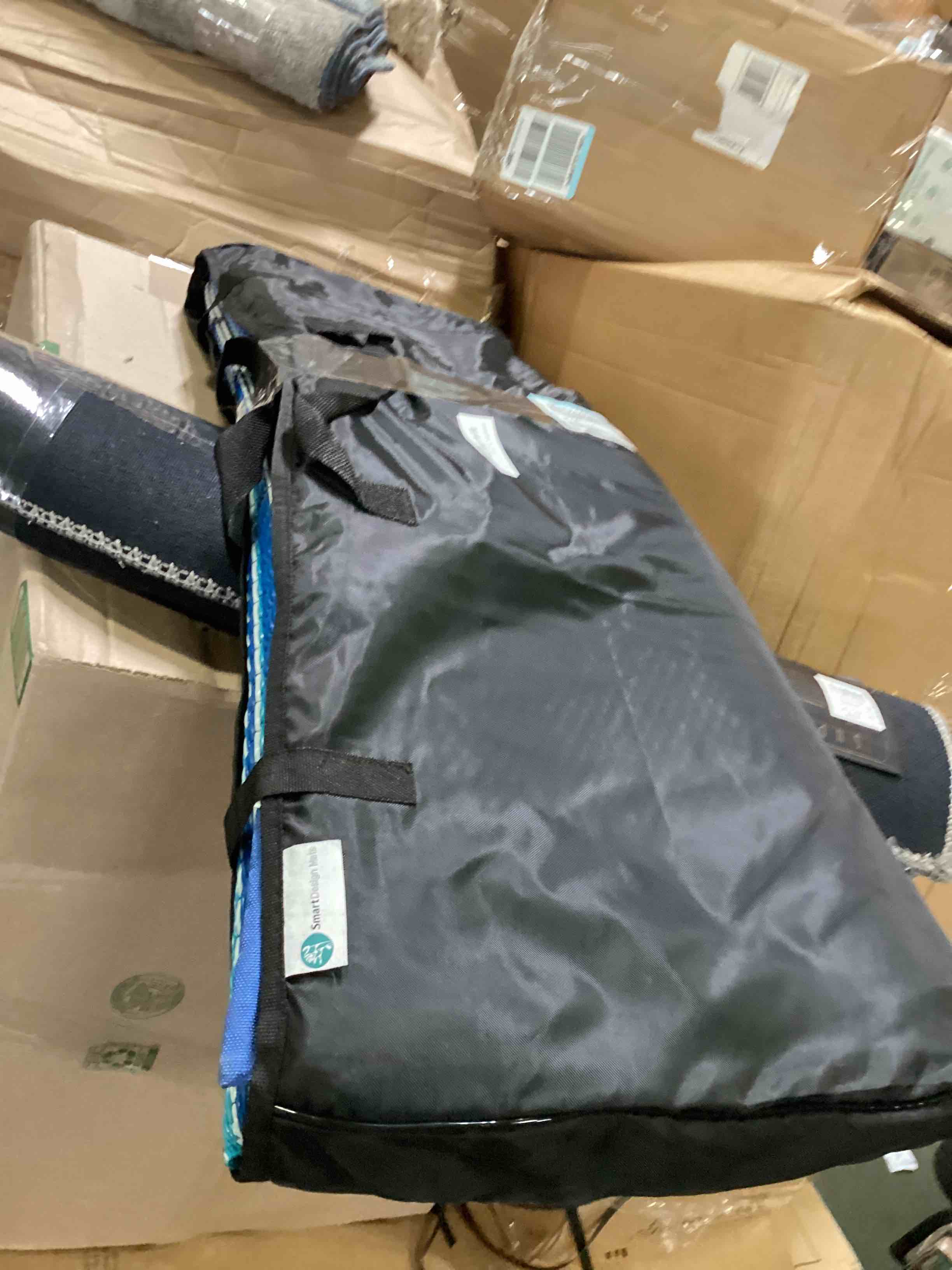 https://s3.amazonaws.com/lotting-images-prod/bidfta/YEL5350007_1689865424778.jpeg