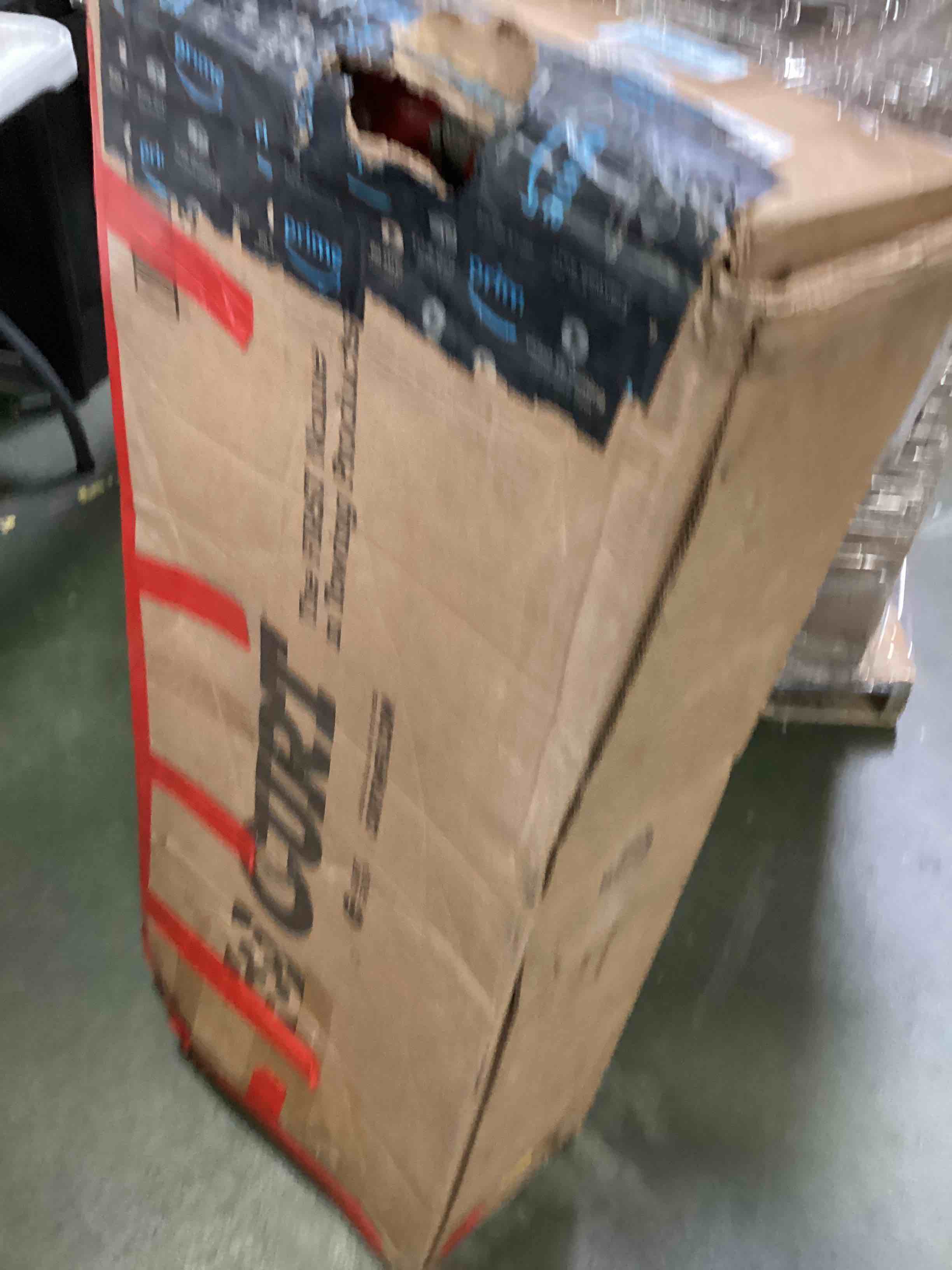 https://s3.amazonaws.com/lotting-images-prod/bidfta/YEL5350377_1689953985137.jpeg
