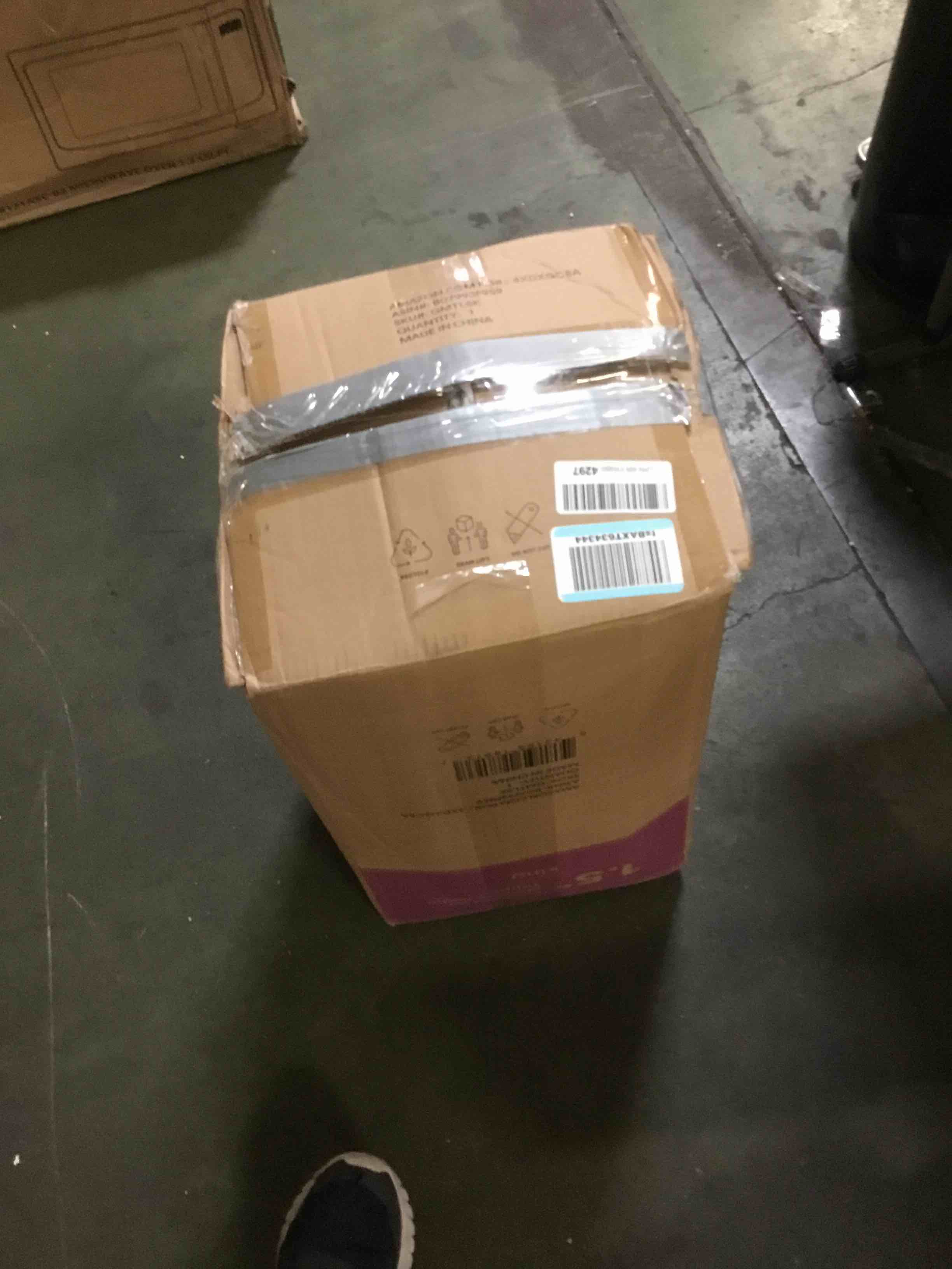 https://s3.amazonaws.com/lotting-images-prod/bidfta/YEL5351095_1689855397644.jpeg