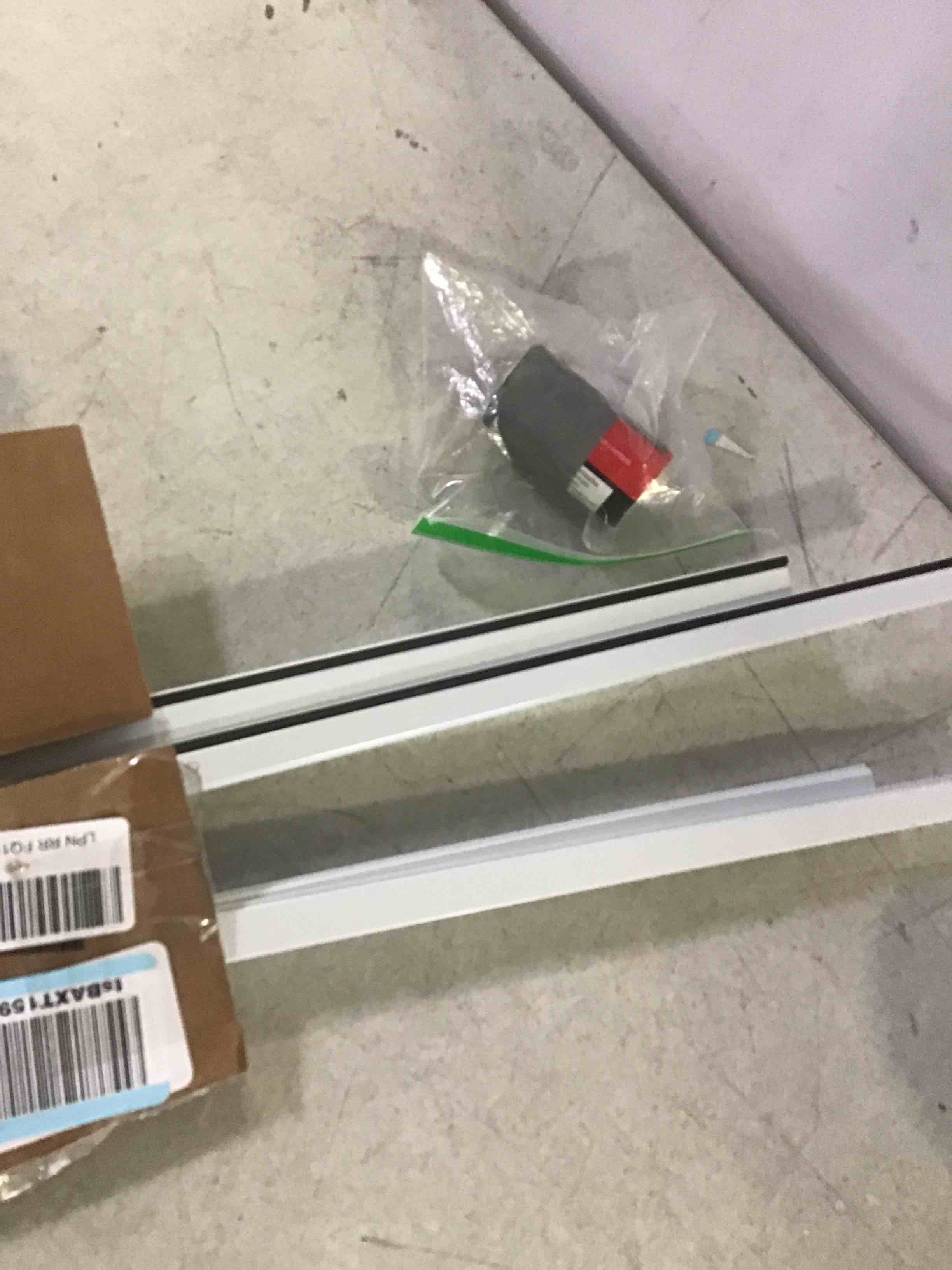 https://s3.amazonaws.com/lotting-images-prod/bidfta/YEL5352334_1691179522028.jpeg