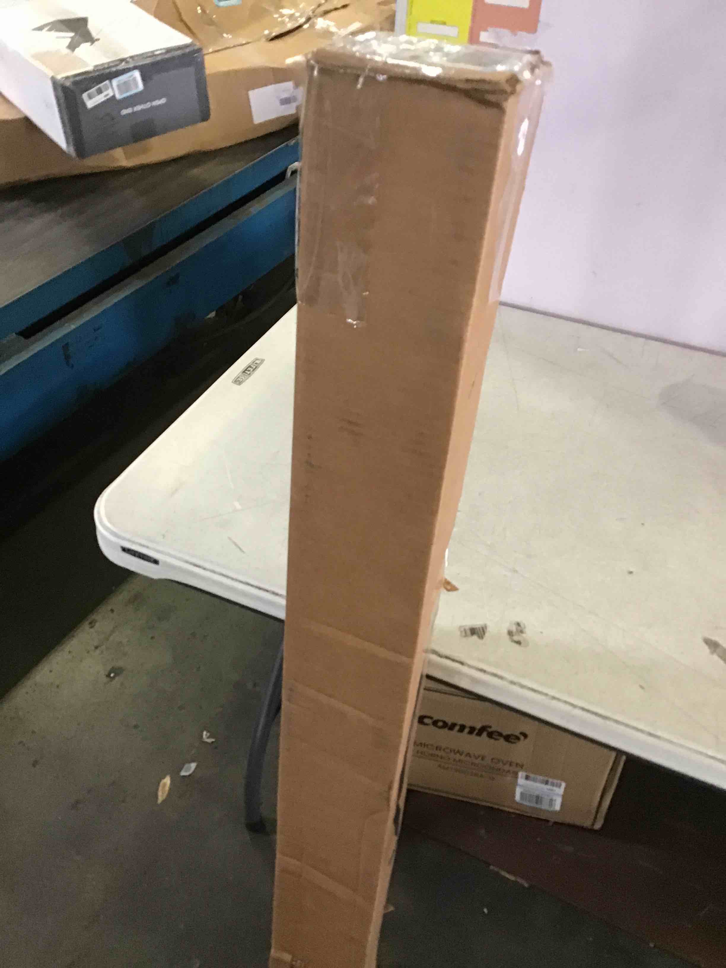 https://s3.amazonaws.com/lotting-images-prod/bidfta/YEL5352334_1691179538786.jpeg