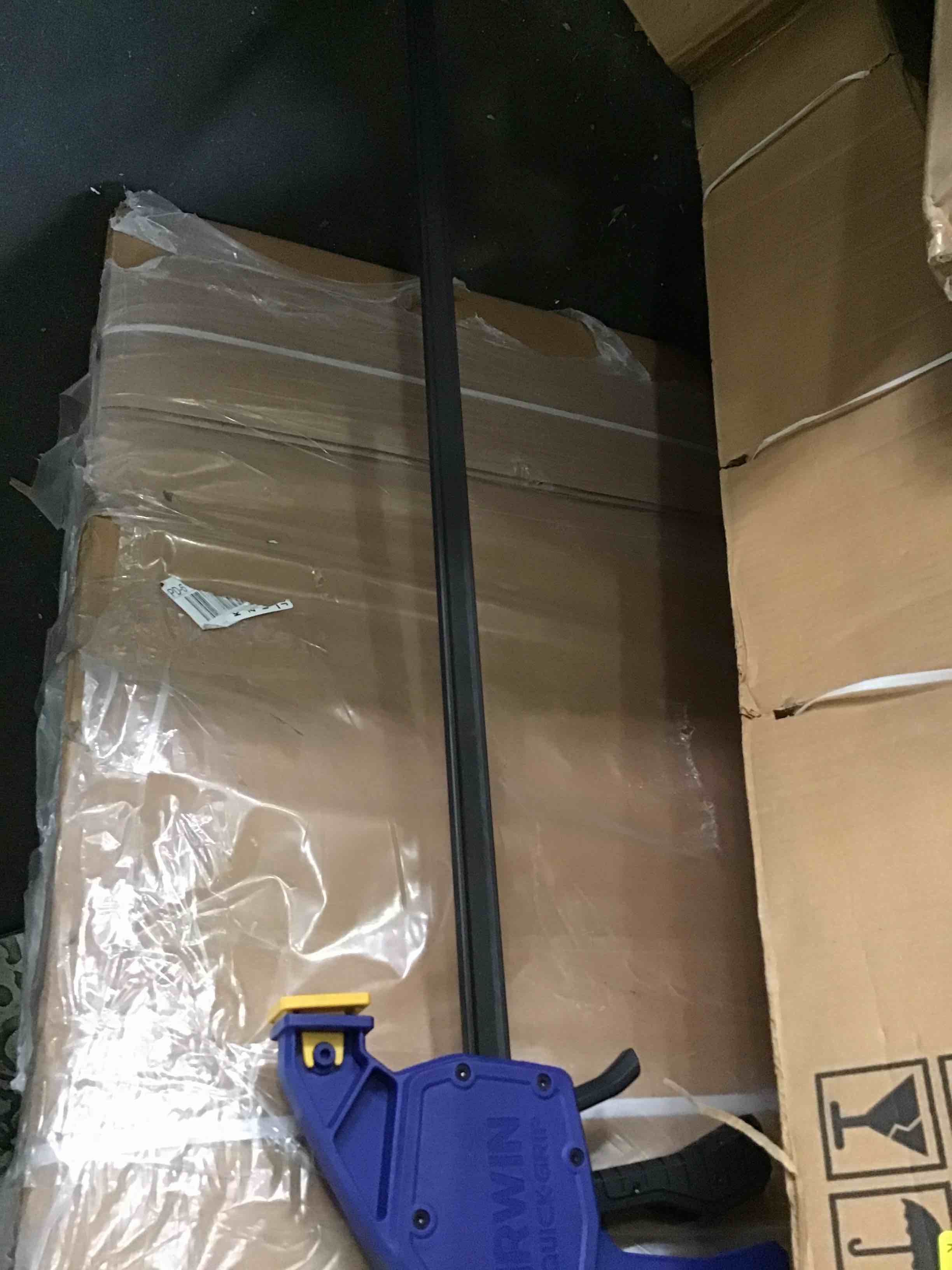 https://s3.amazonaws.com/lotting-images-prod/bidfta/YEL5353306_1690892365411.jpeg