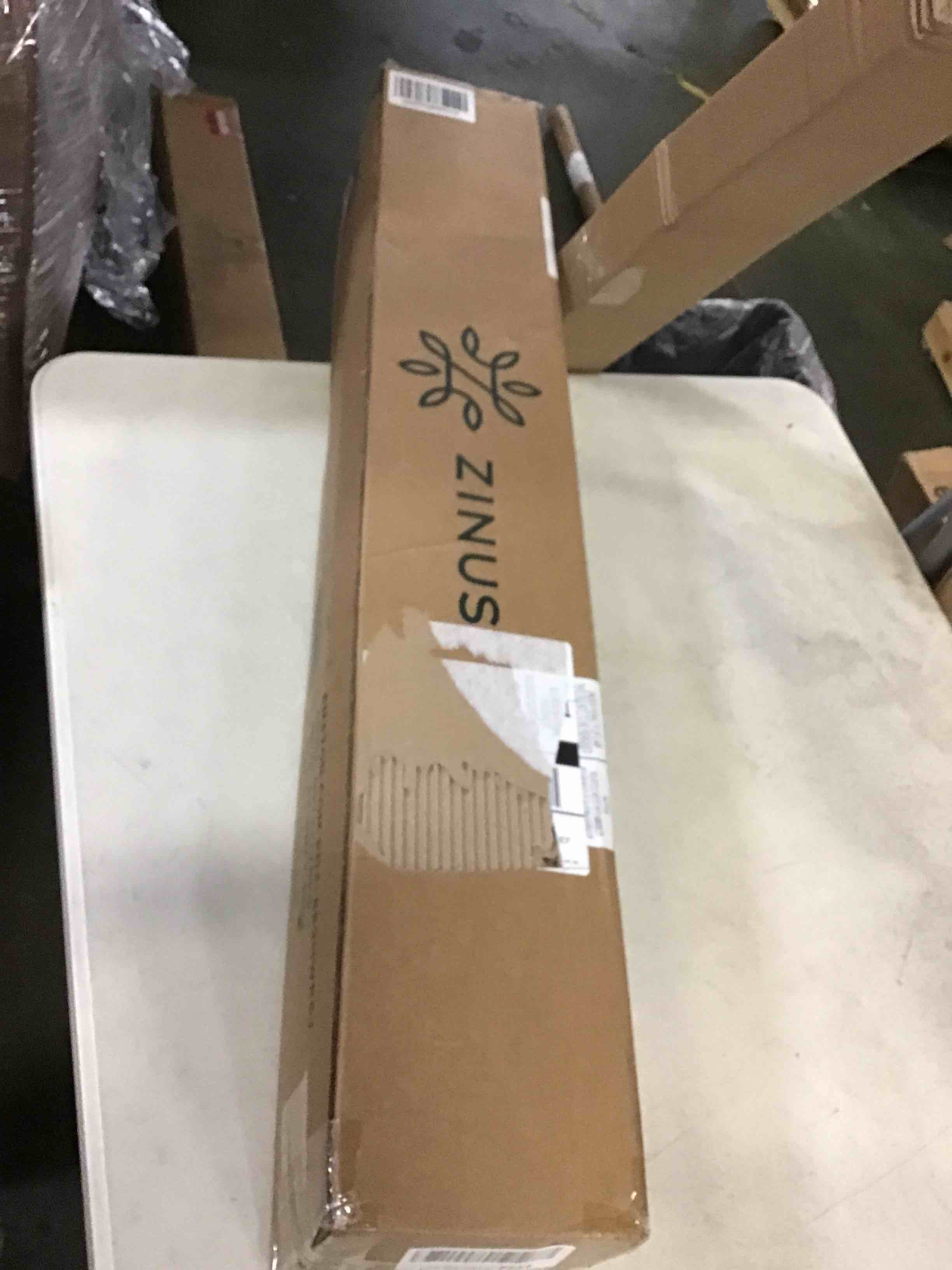 https://s3.amazonaws.com/lotting-images-prod/bidfta/YEL5357002_1689855694536.jpeg