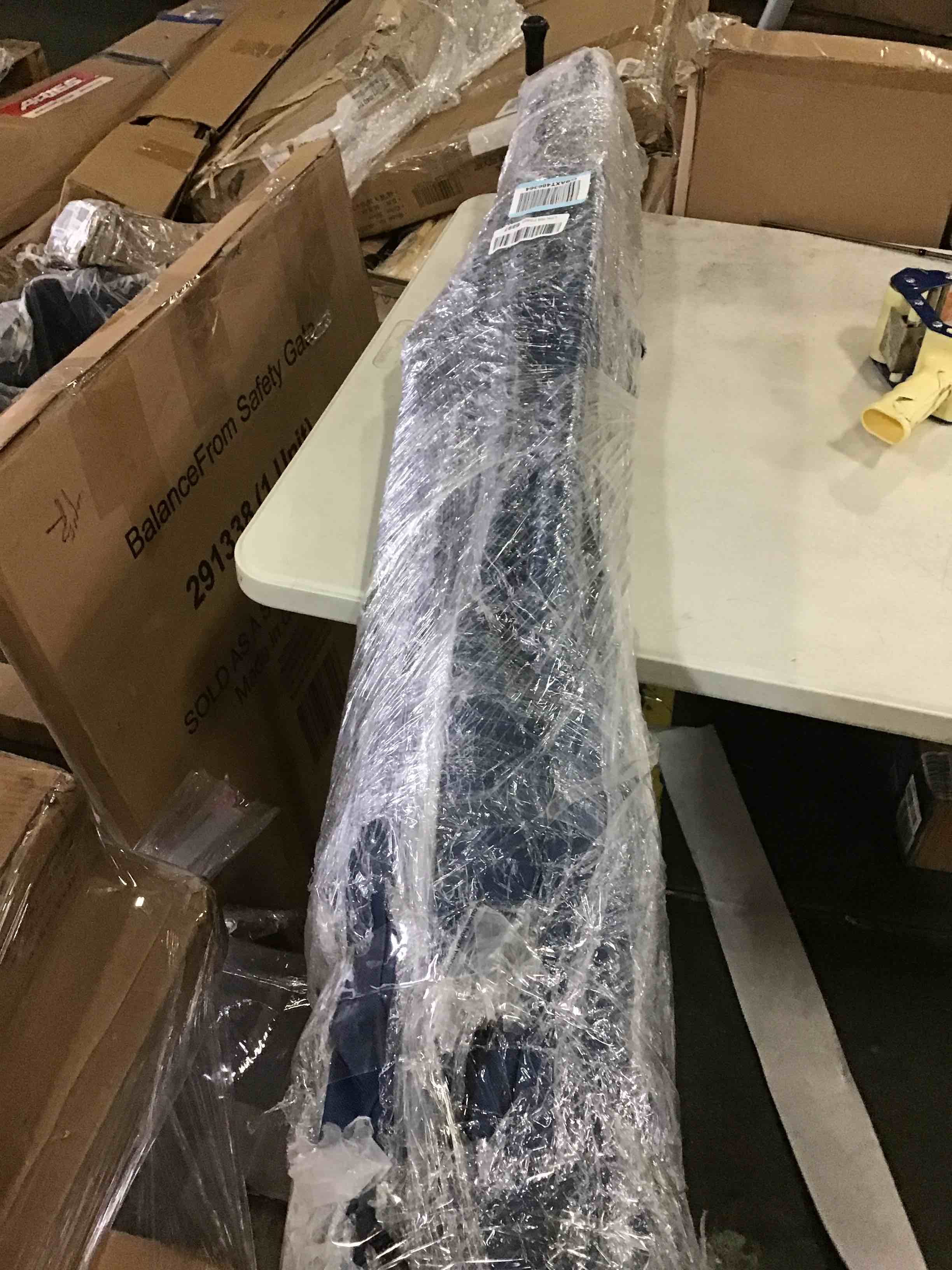 https://s3.amazonaws.com/lotting-images-prod/bidfta/YEL5357056_1689867156992.jpeg