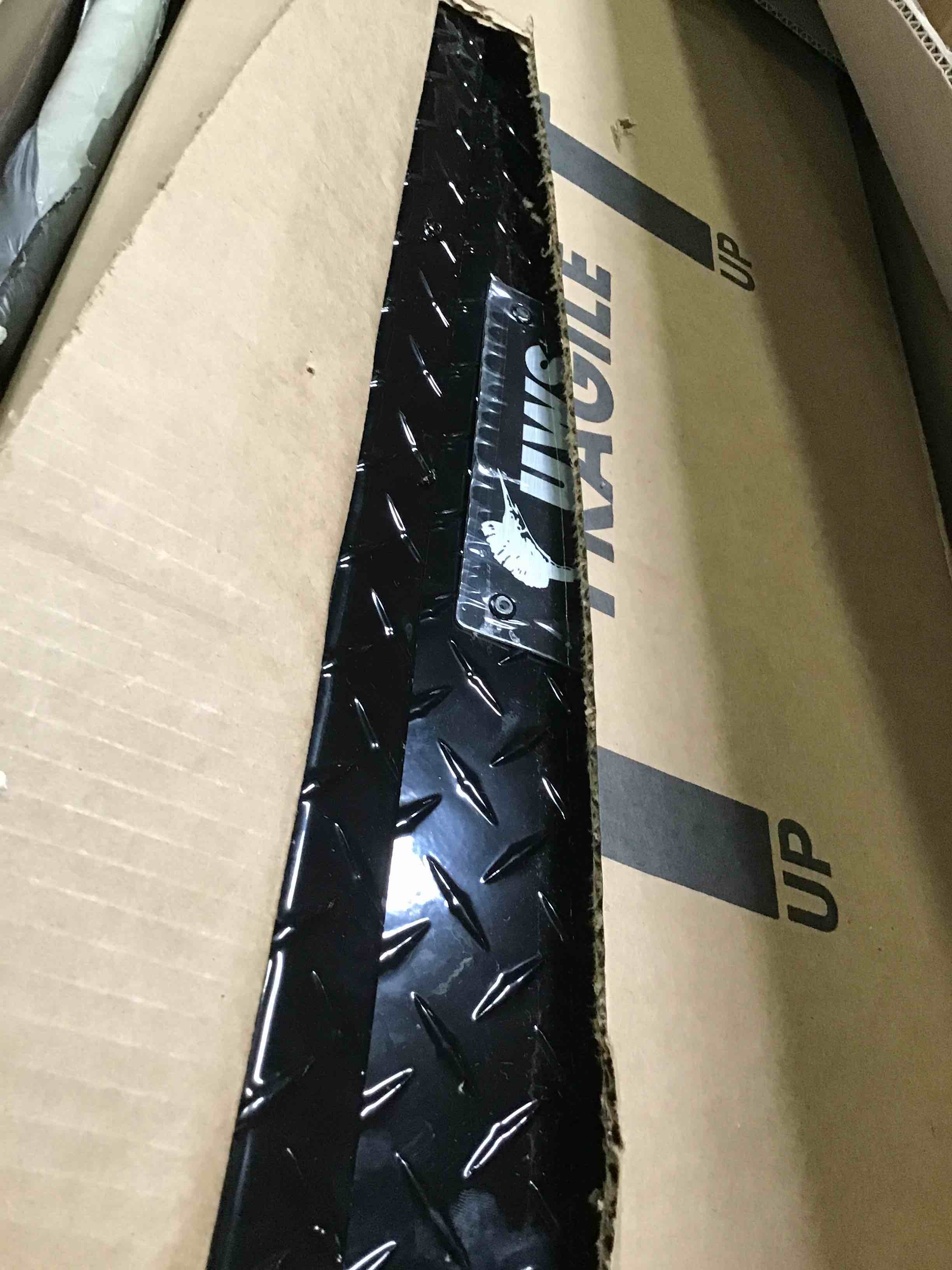 https://s3.amazonaws.com/lotting-images-prod/bidfta/YEL5358531_1689349390598.jpeg