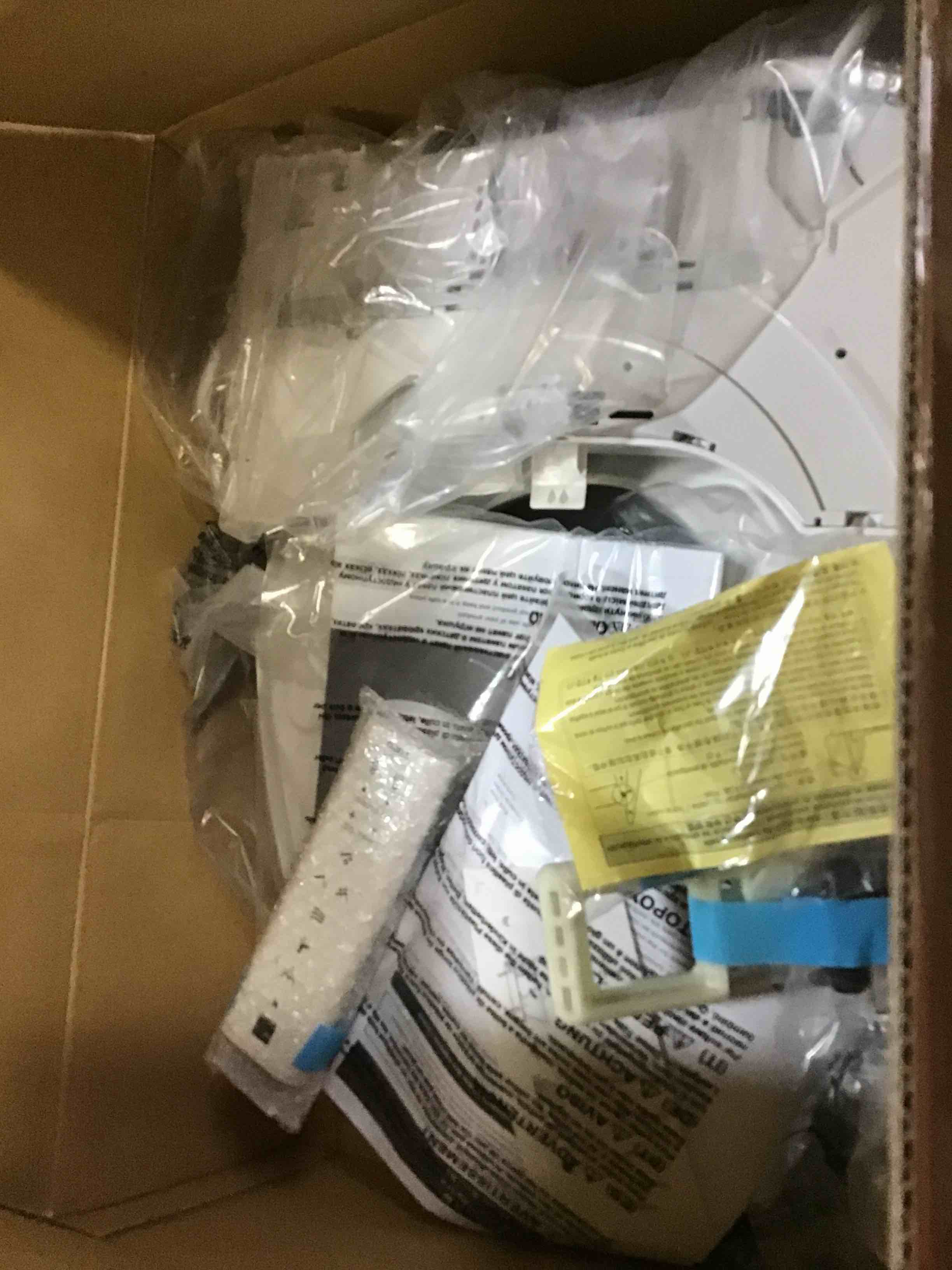 https://s3.amazonaws.com/lotting-images-prod/bidfta/YEL5359076_1689780205963.jpeg