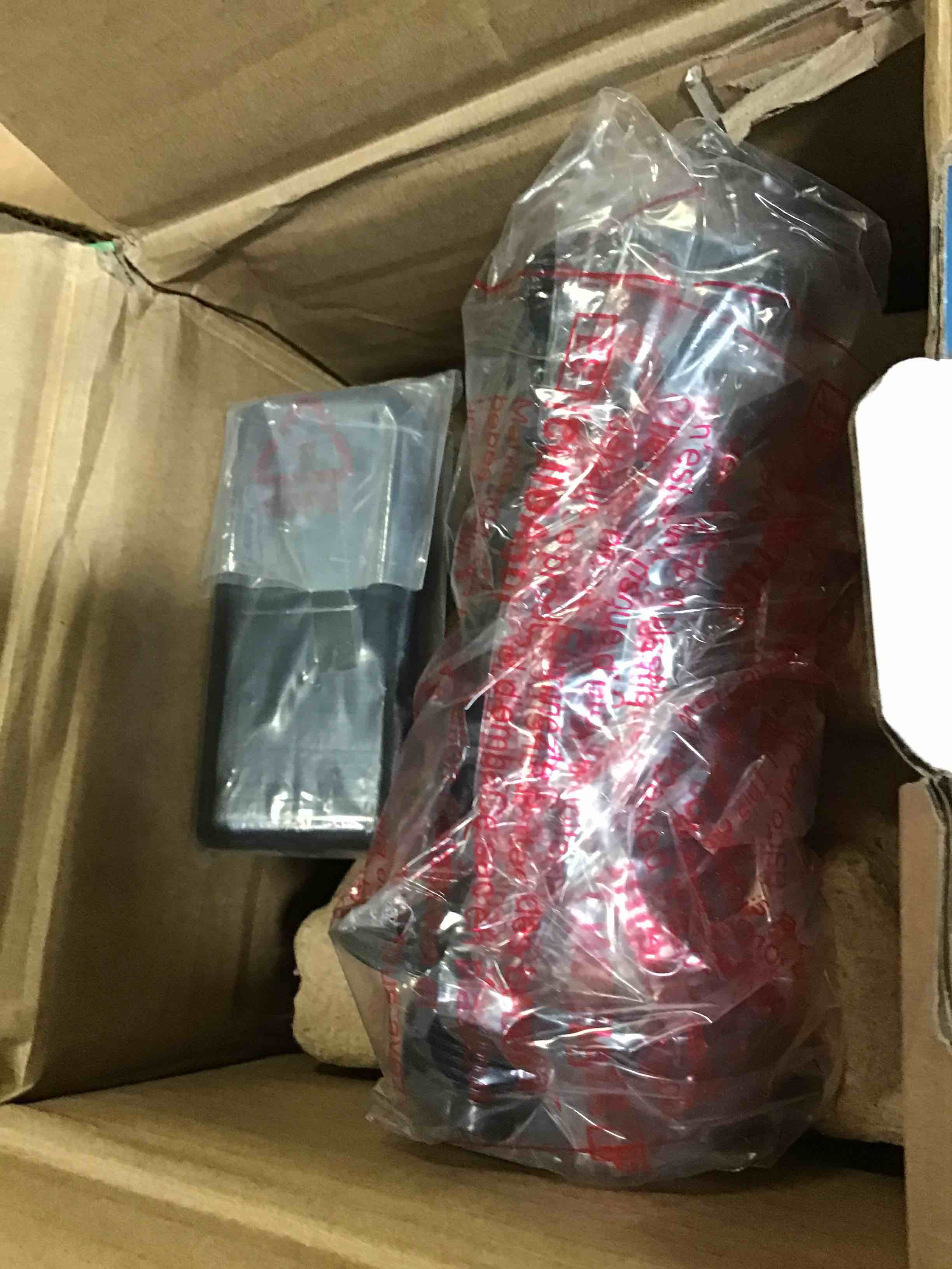 https://s3.amazonaws.com/lotting-images-prod/bidfta/YEL5359313_1689876085226.jpeg
