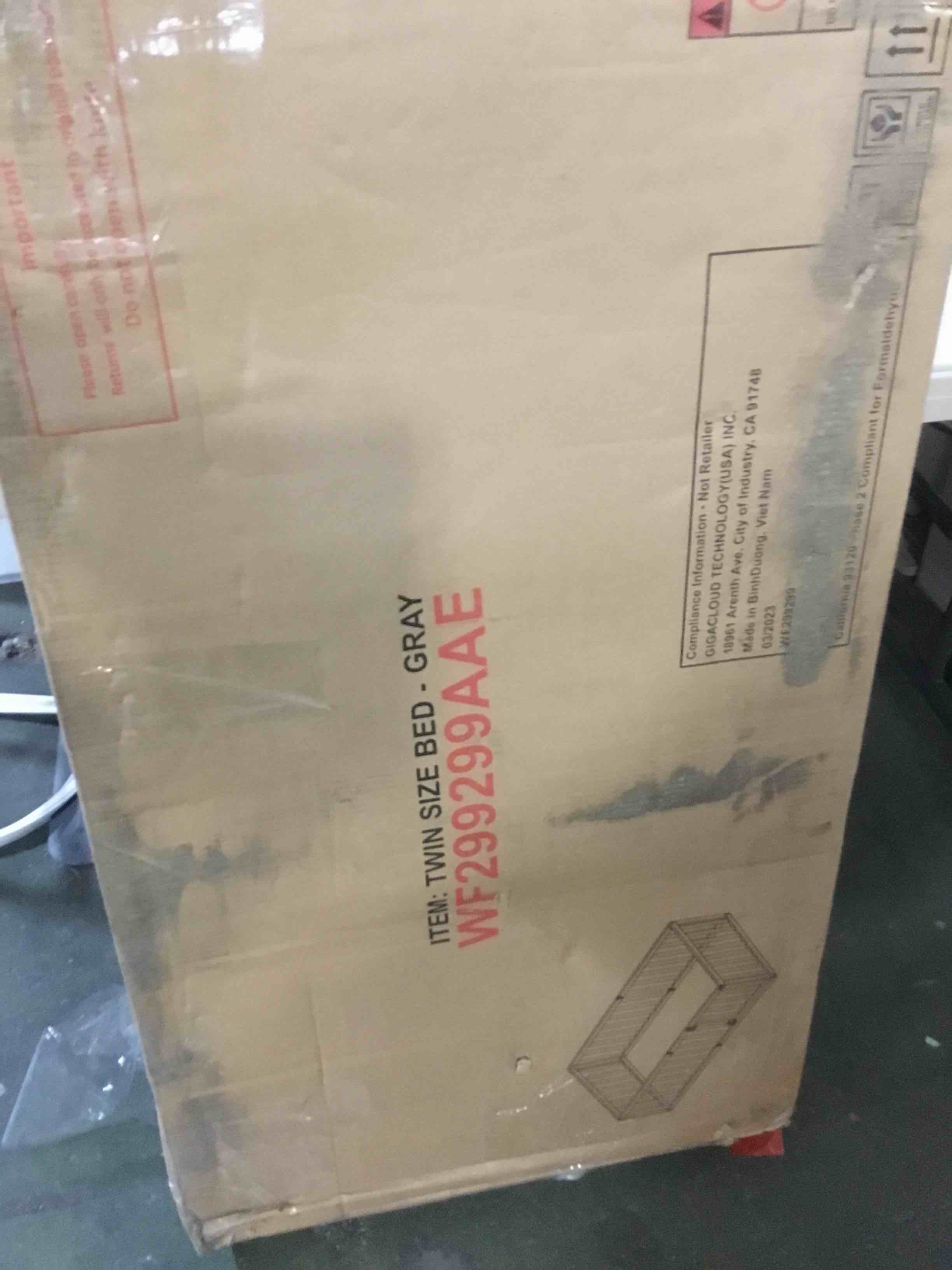 https://s3.amazonaws.com/lotting-images-prod/bidfta/YEL5362172_1695048793243.jpeg