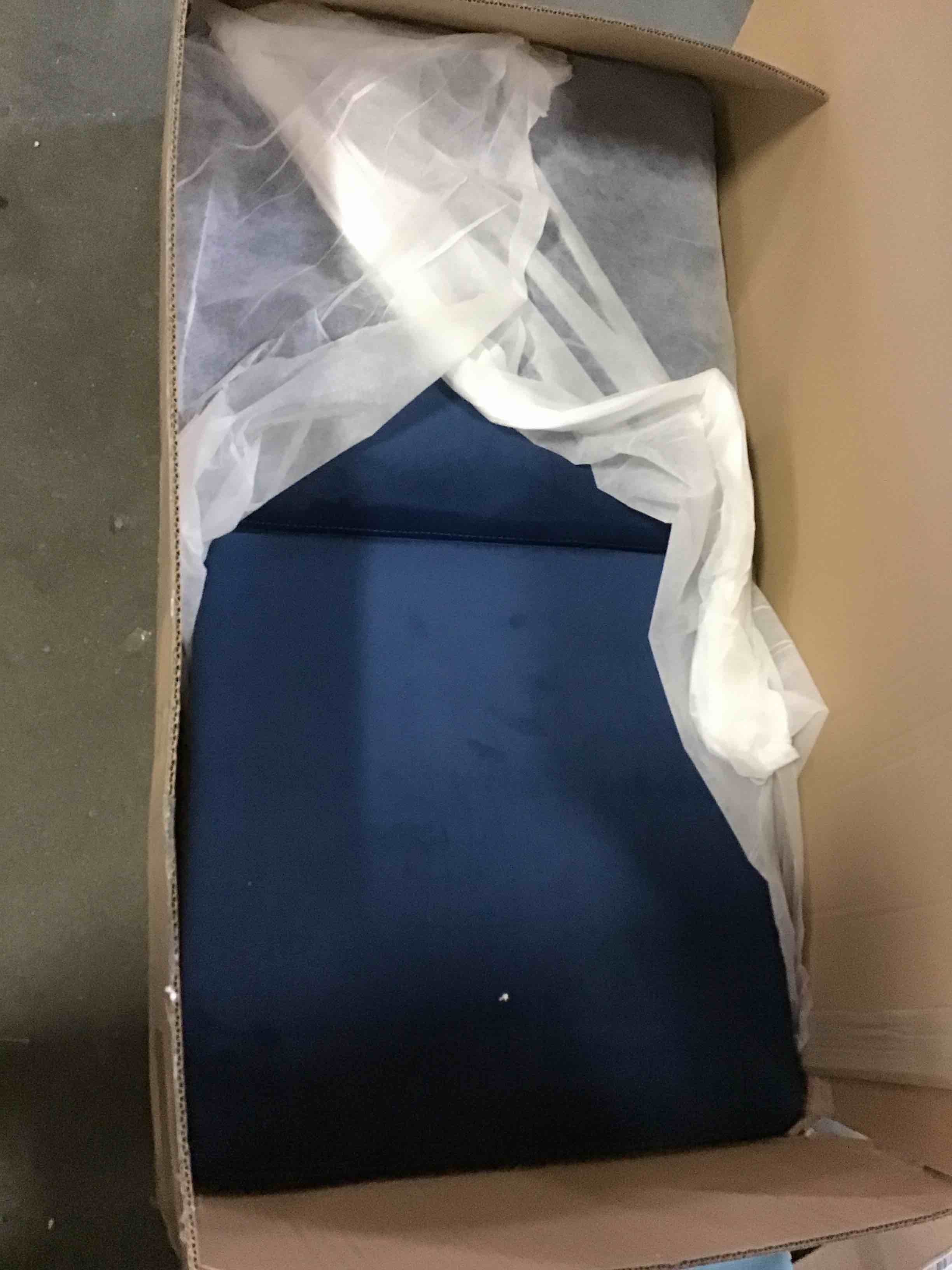 https://s3.amazonaws.com/lotting-images-prod/bidfta/YEL5367639_1693574054211.jpeg