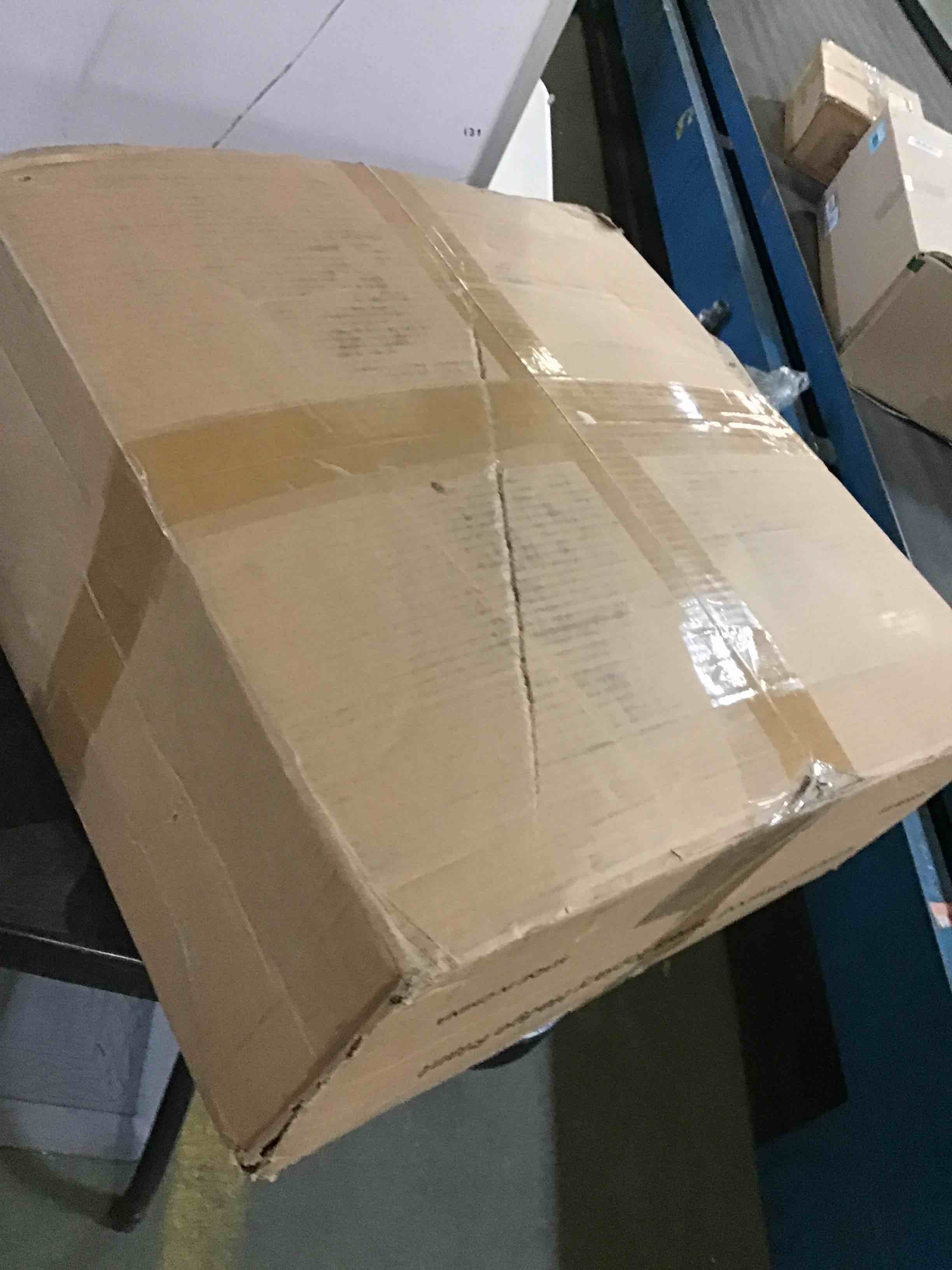 https://s3.amazonaws.com/lotting-images-prod/bidfta/YEL5367730_1693916087192.jpeg