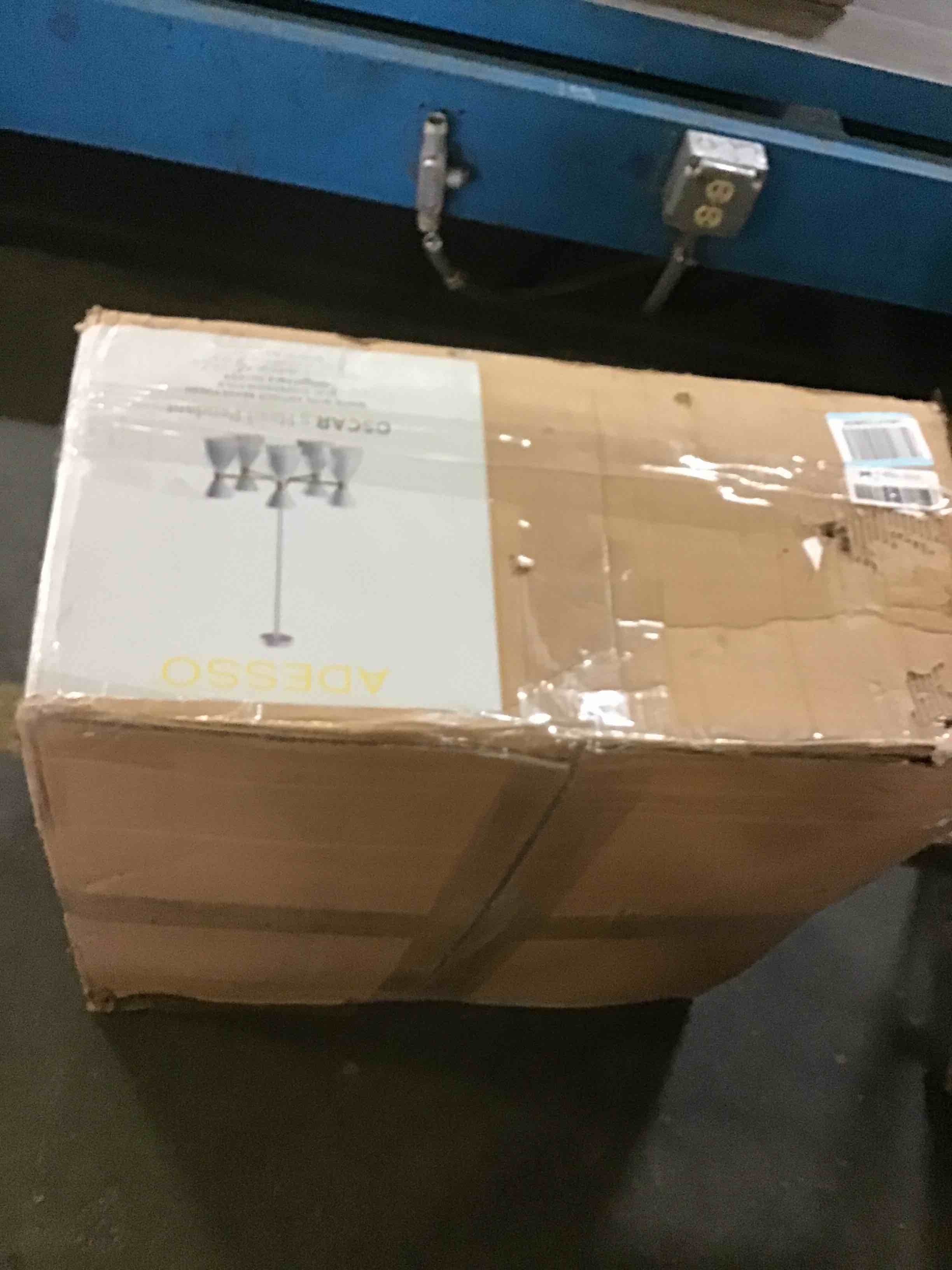 https://s3.amazonaws.com/lotting-images-prod/bidfta/YEL5367890_1694004334173.jpeg