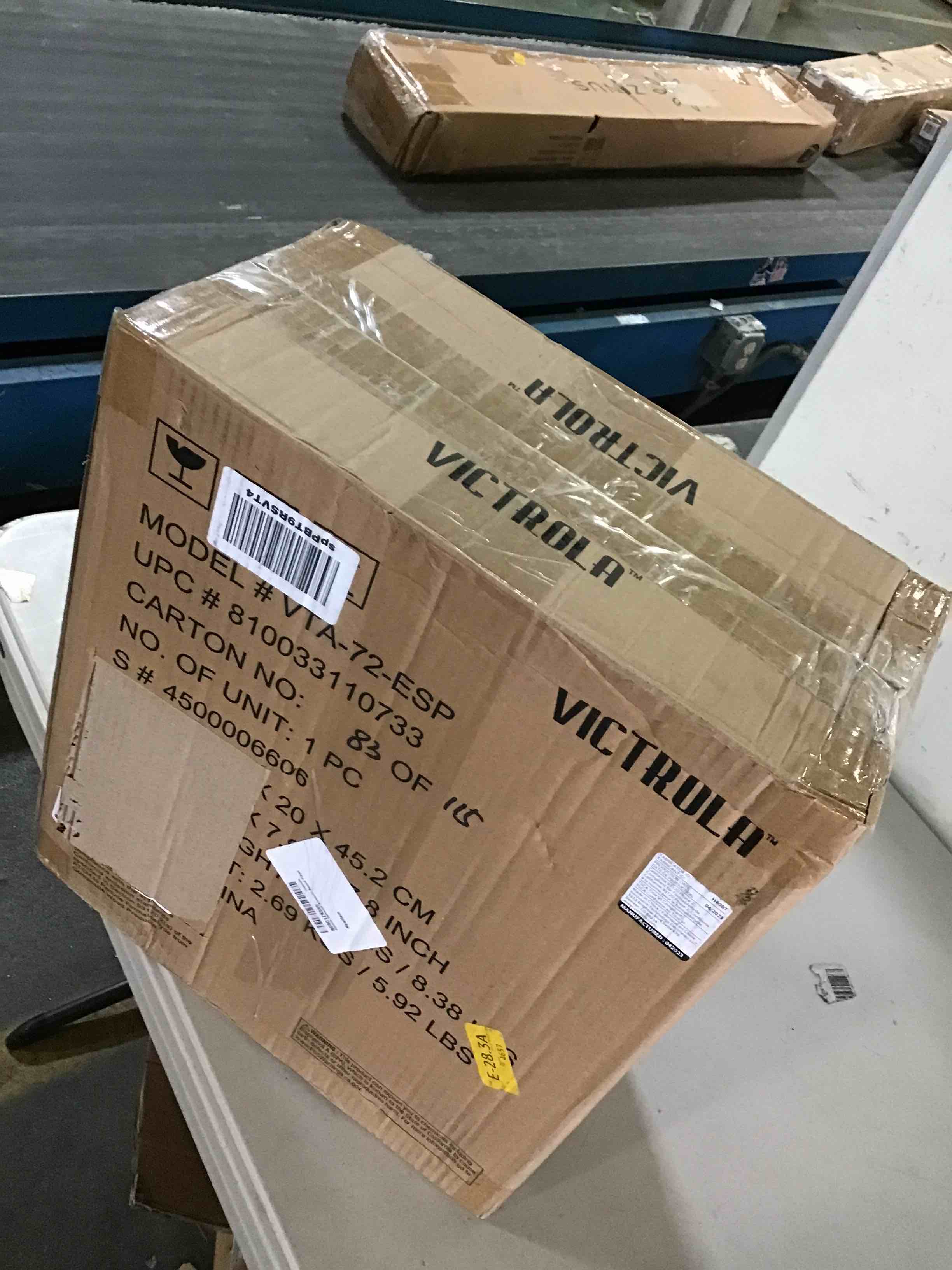 https://s3.amazonaws.com/lotting-images-prod/bidfta/YEL5367992_1694021734827.jpeg