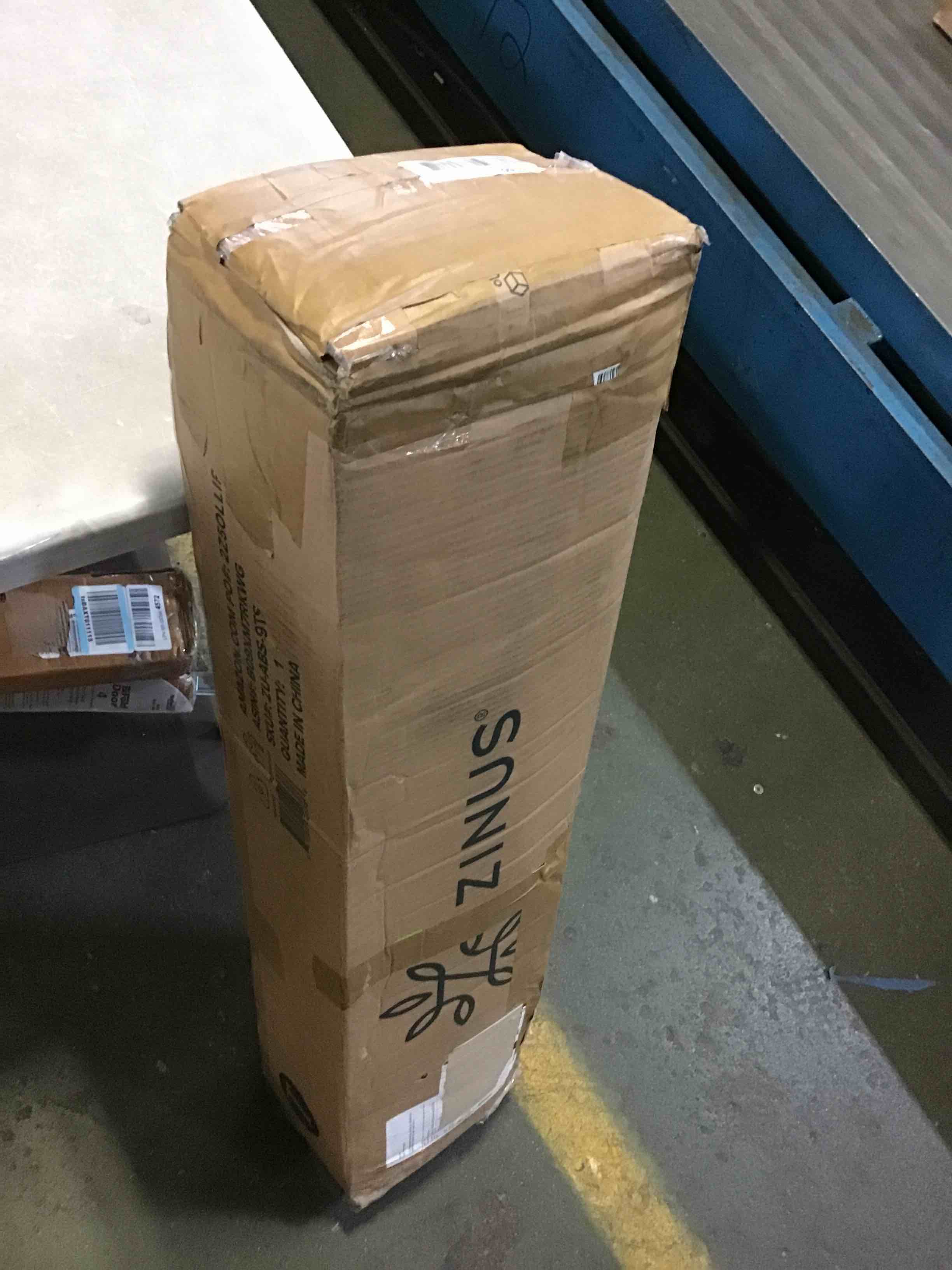 https://s3.amazonaws.com/lotting-images-prod/bidfta/YEL5368598_1694438560707.jpeg