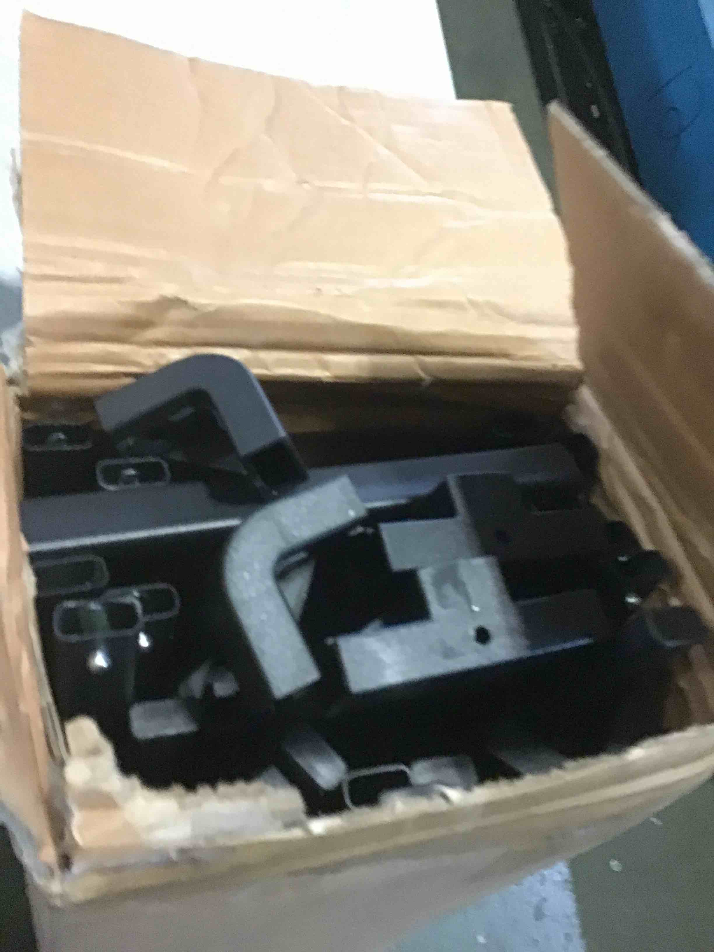 https://s3.amazonaws.com/lotting-images-prod/bidfta/YEL5368598_1694438597419.jpeg