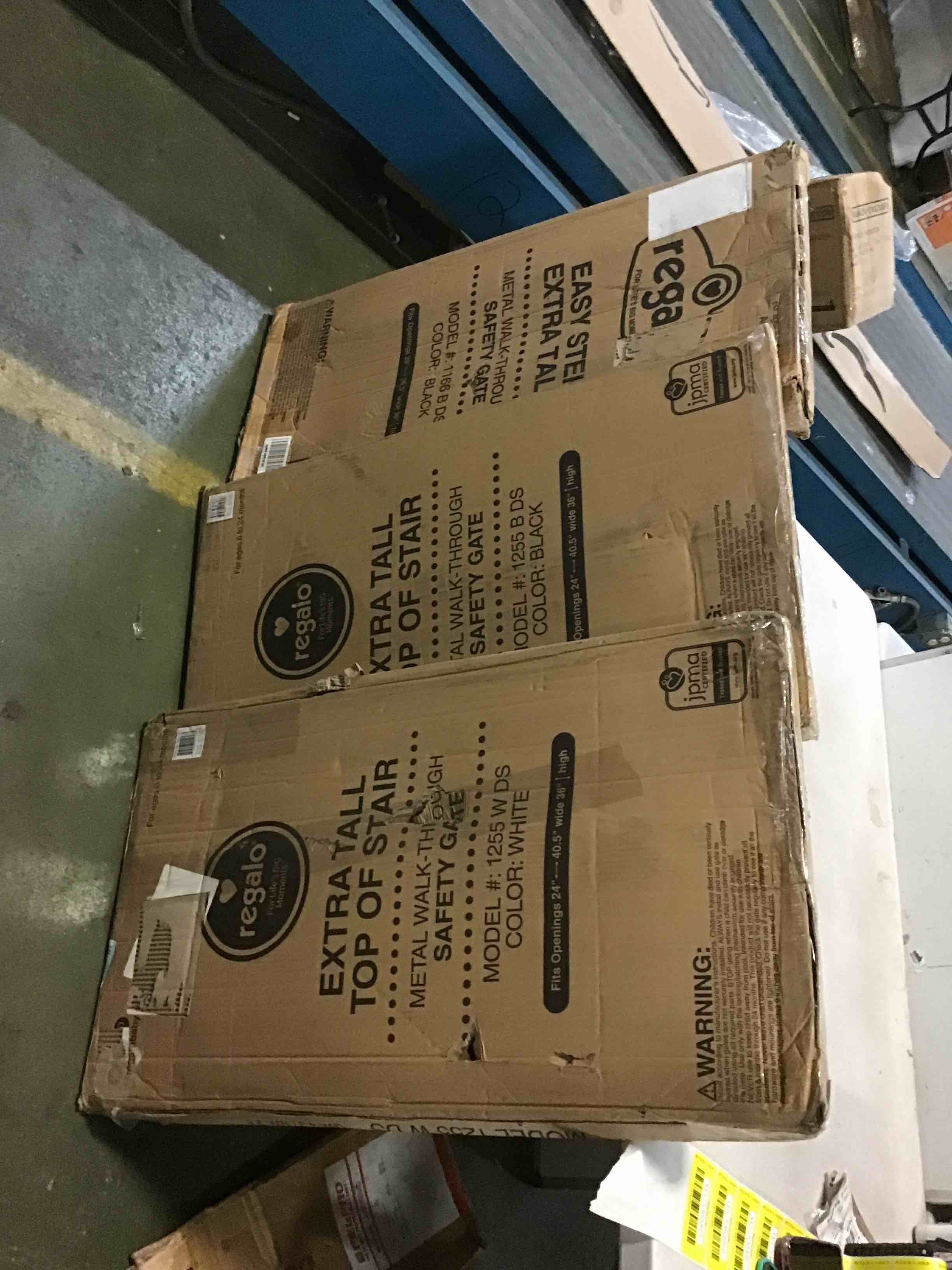 https://s3.amazonaws.com/lotting-images-prod/bidfta/YEL5368865_1694534012783.jpeg