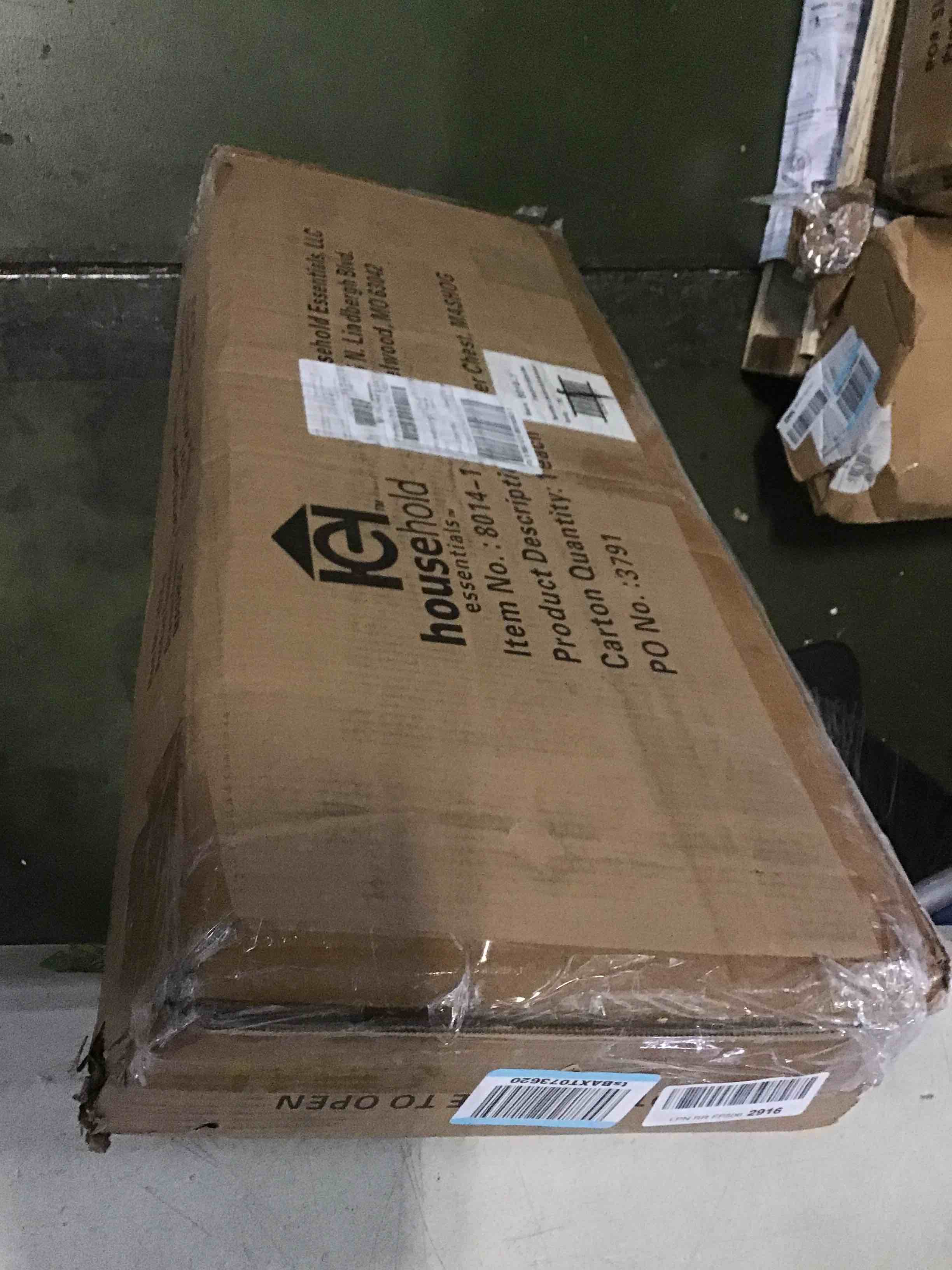 https://s3.amazonaws.com/lotting-images-prod/bidfta/YEL5369669_1694030924054.jpeg