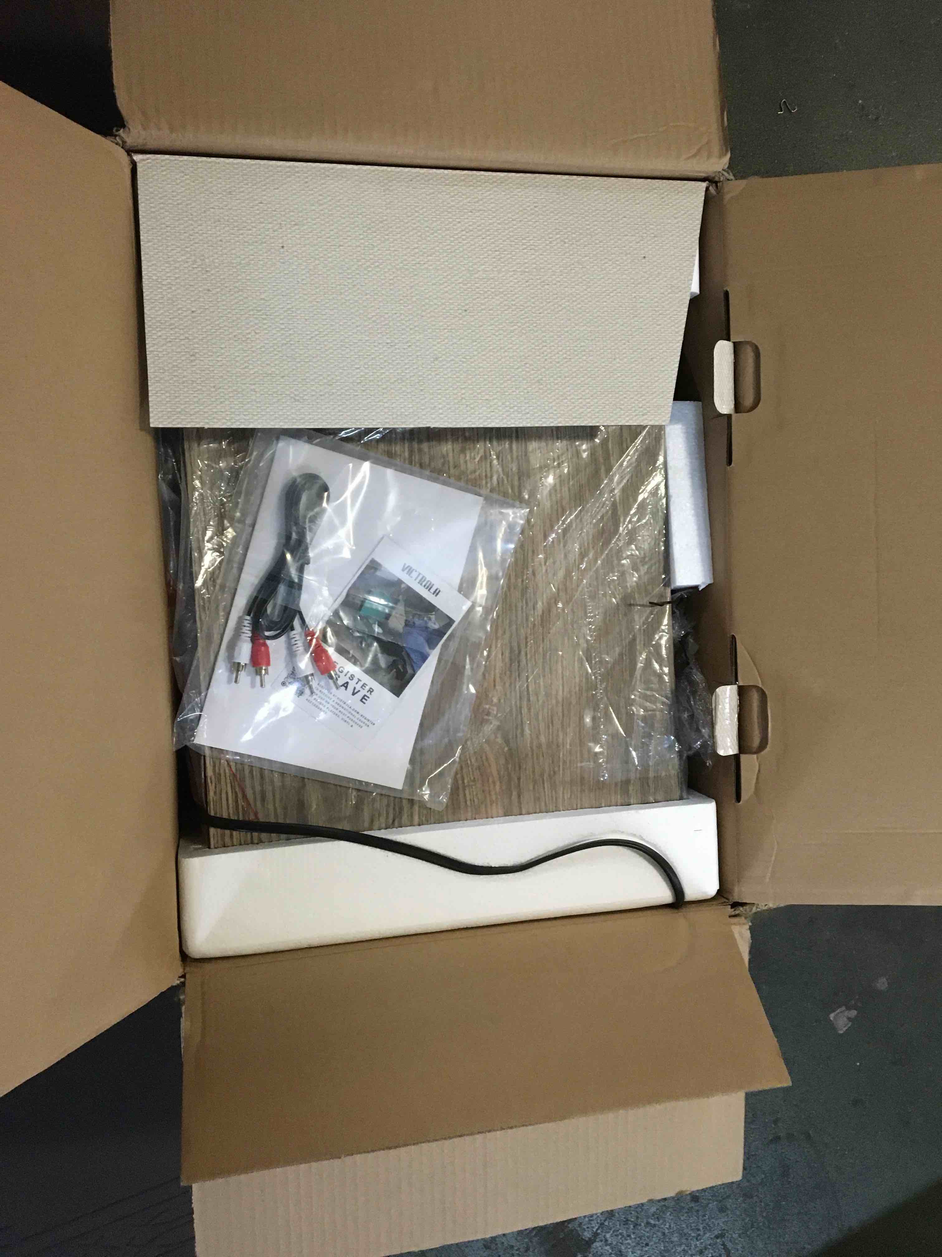 https://s3.amazonaws.com/lotting-images-prod/bidfta/YEL5370509_1693931149082.jpeg